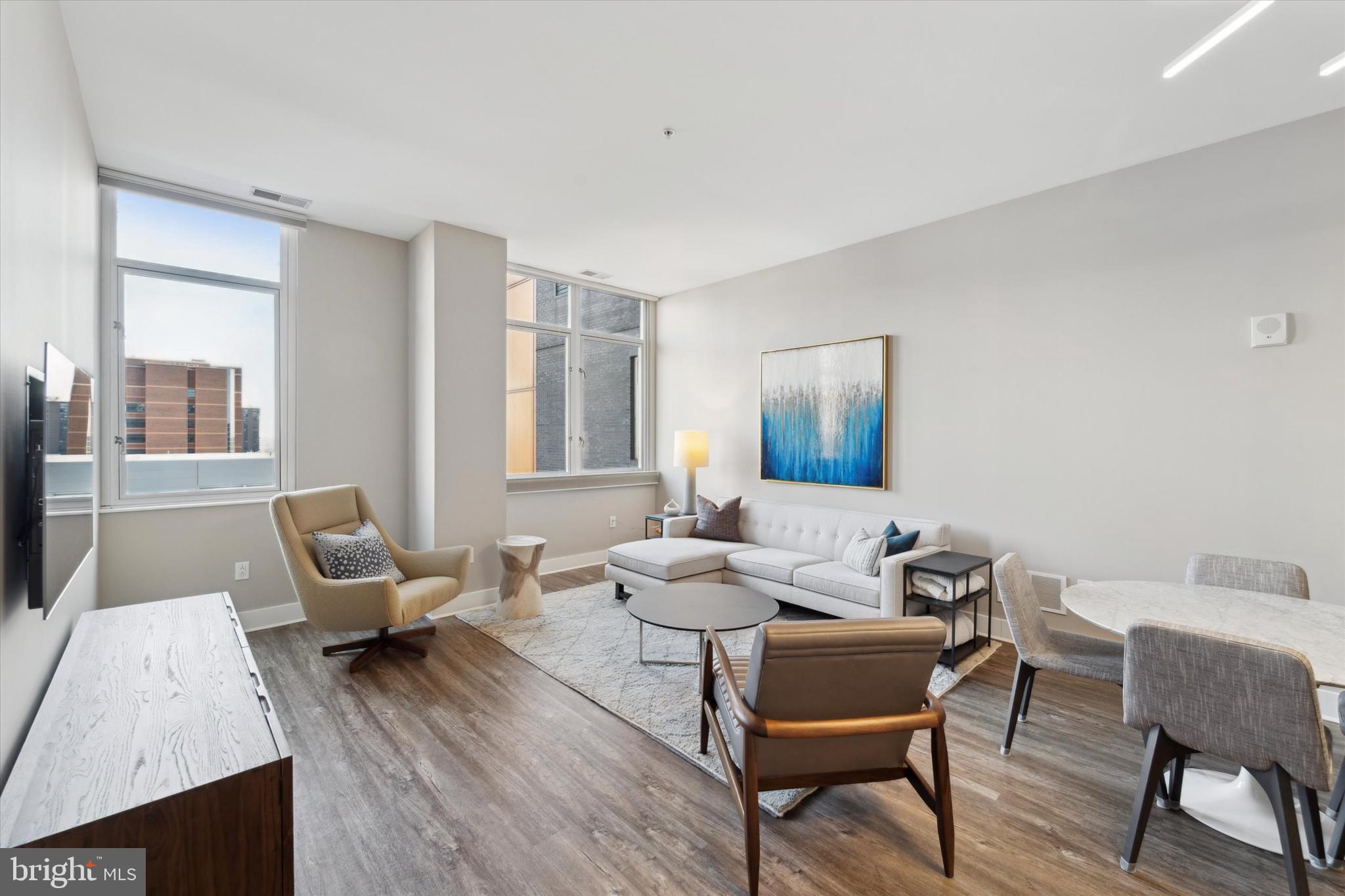 1101 LOCUST STREET 9J