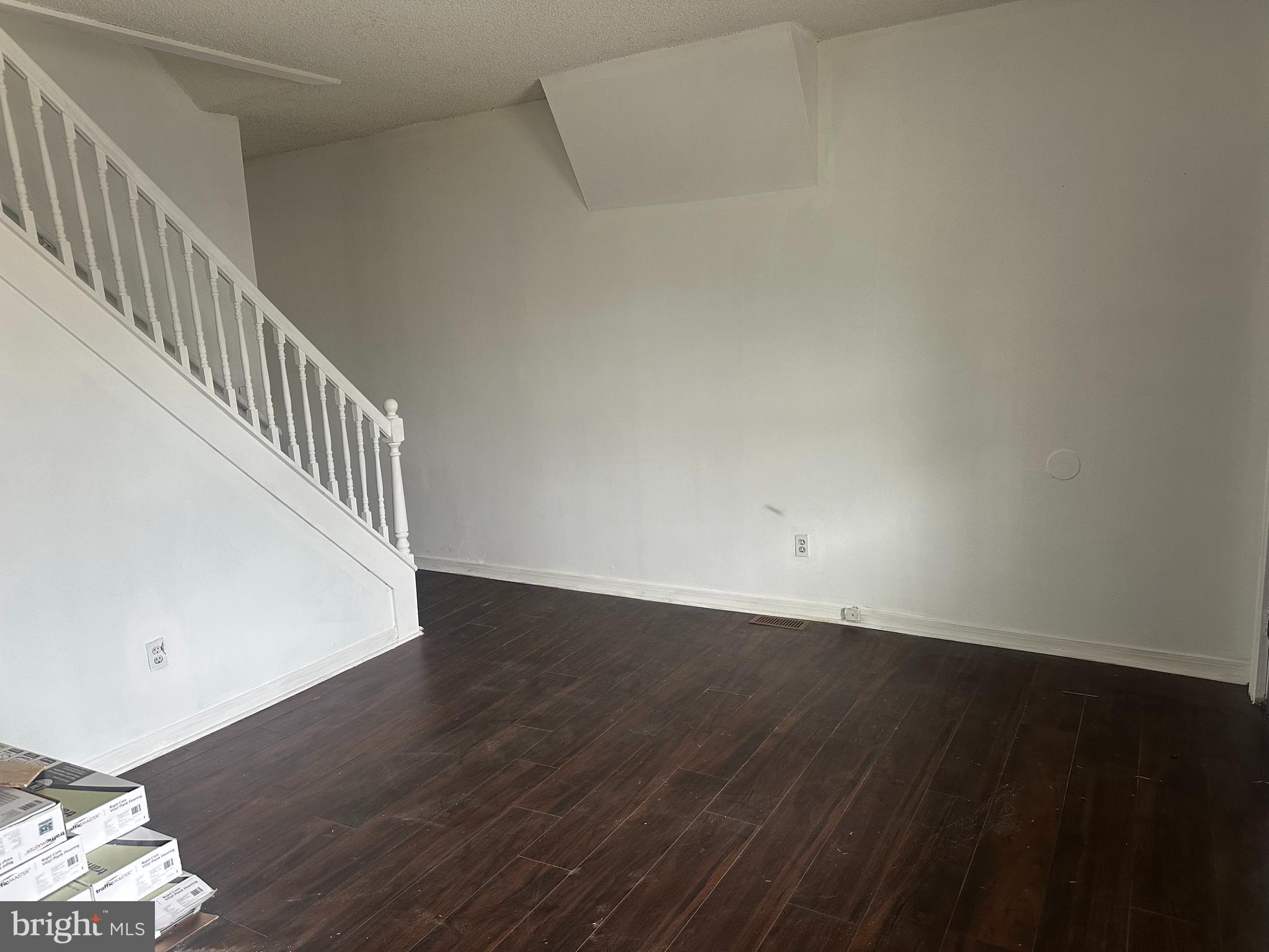 230 MIDDLESEX STREET