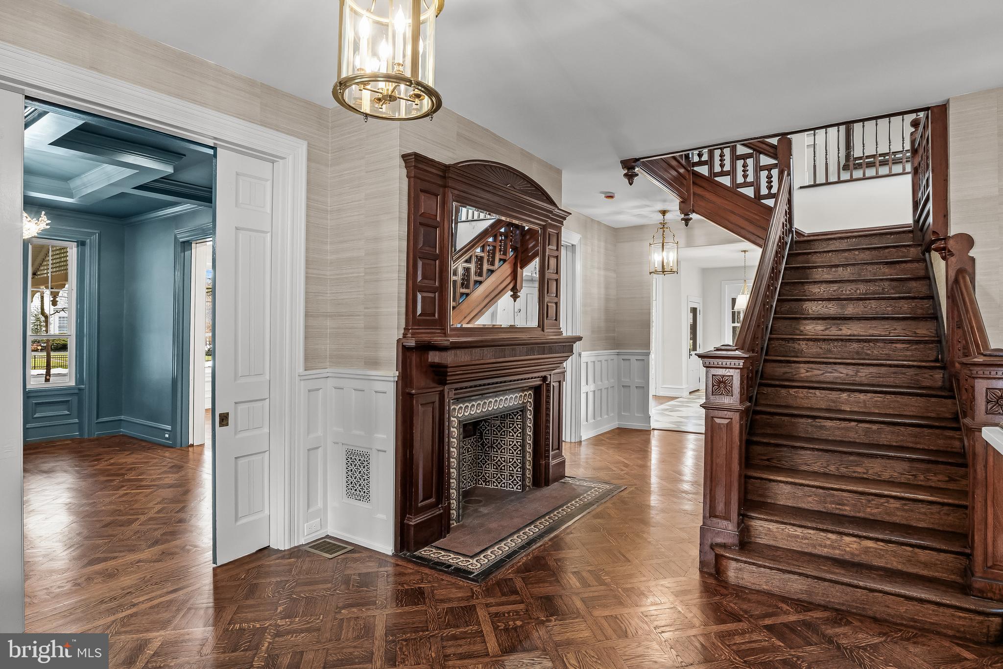 140 E CENTRAL AVENUE