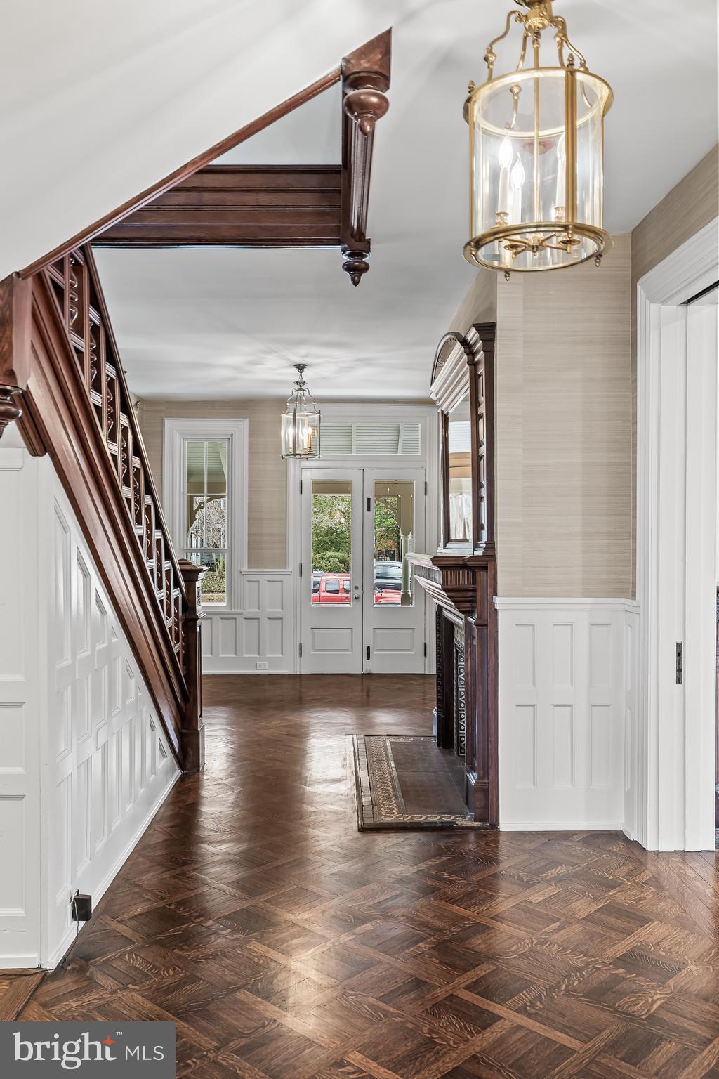 140 E CENTRAL AVENUE