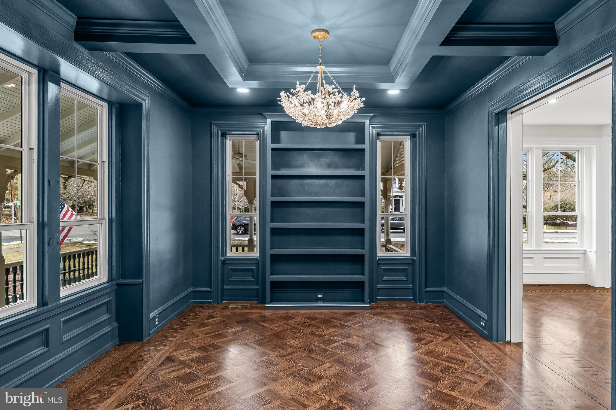 140 E CENTRAL AVENUE