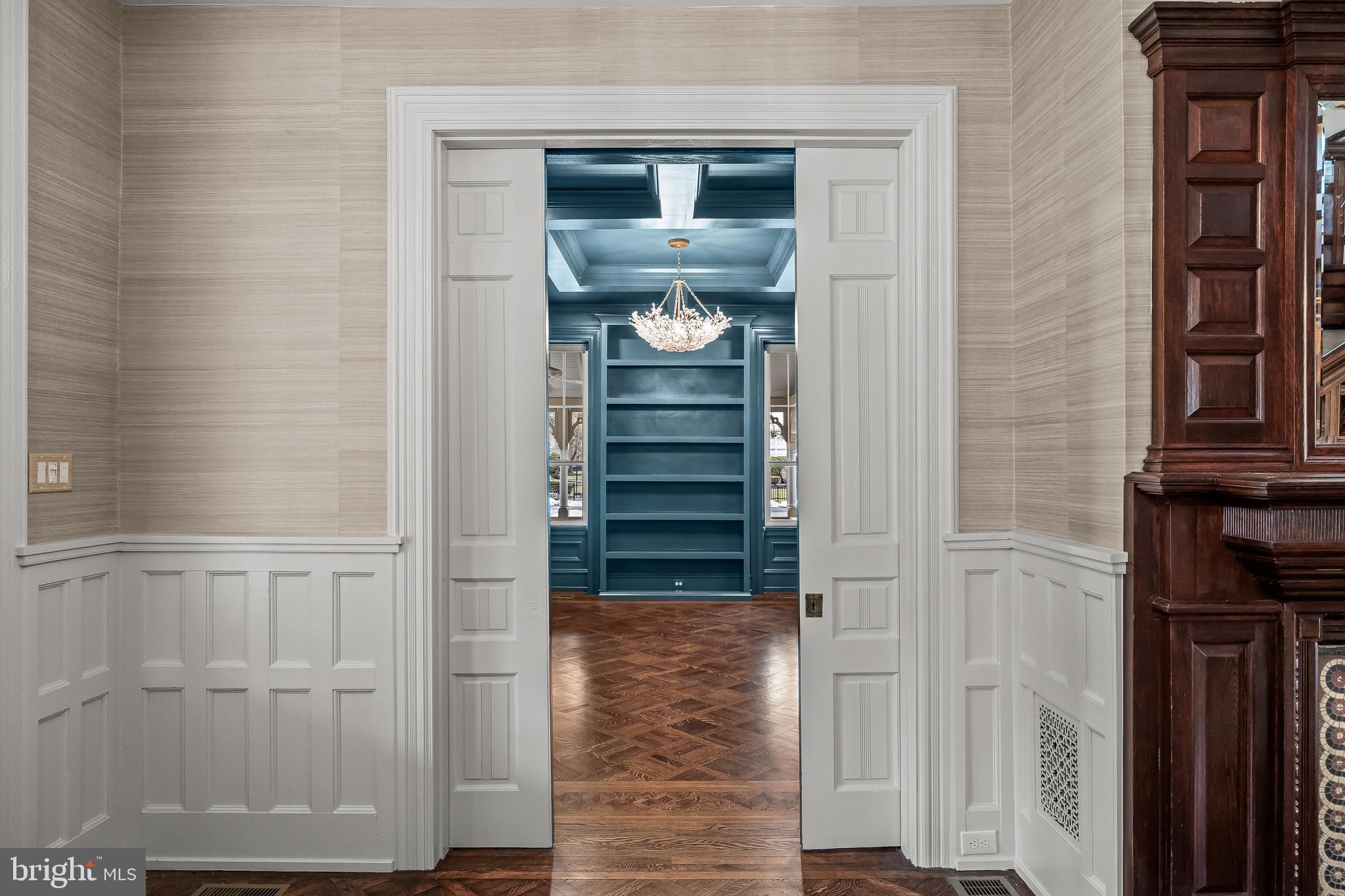 140 E CENTRAL AVENUE