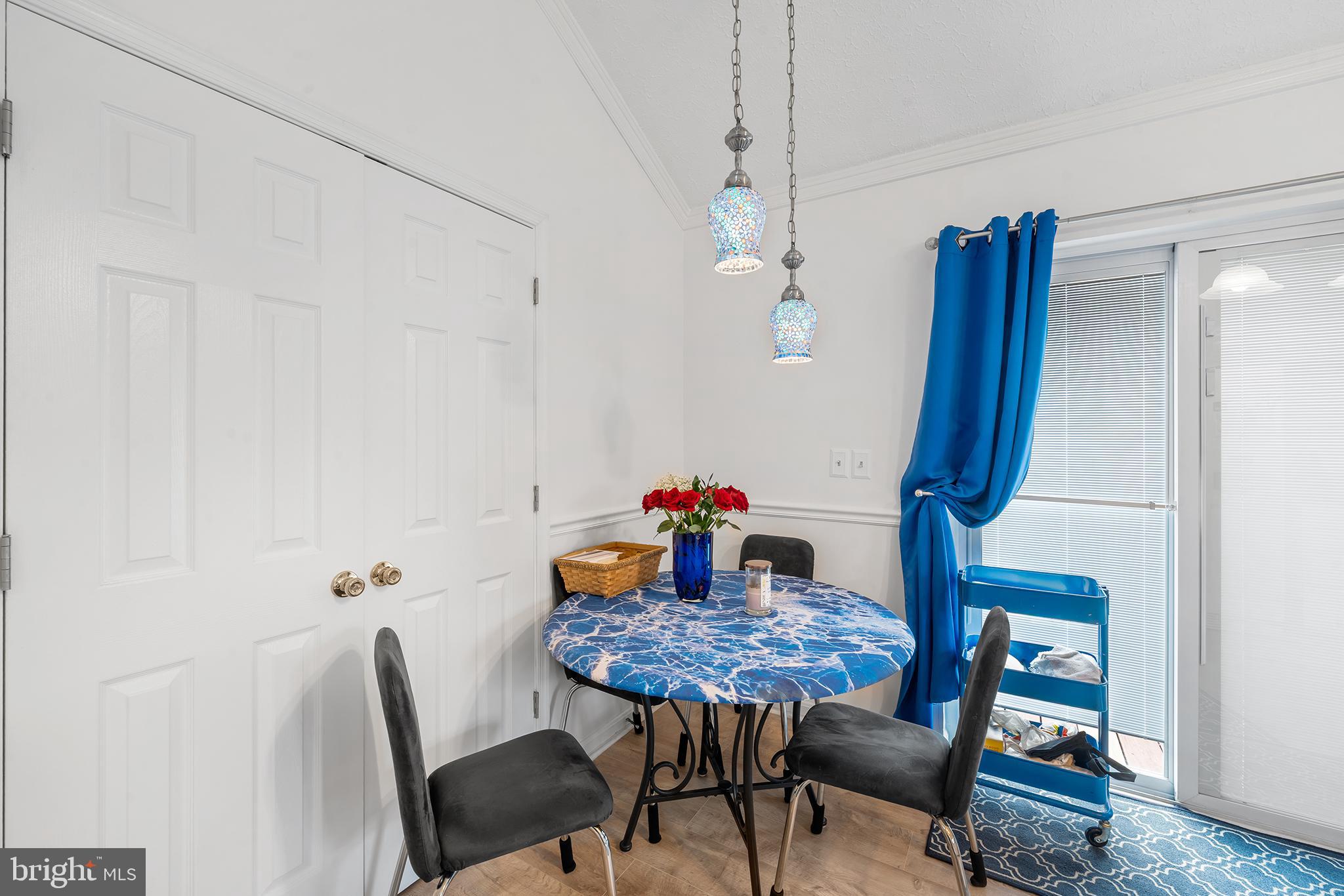 RIVERSIDE - Residential