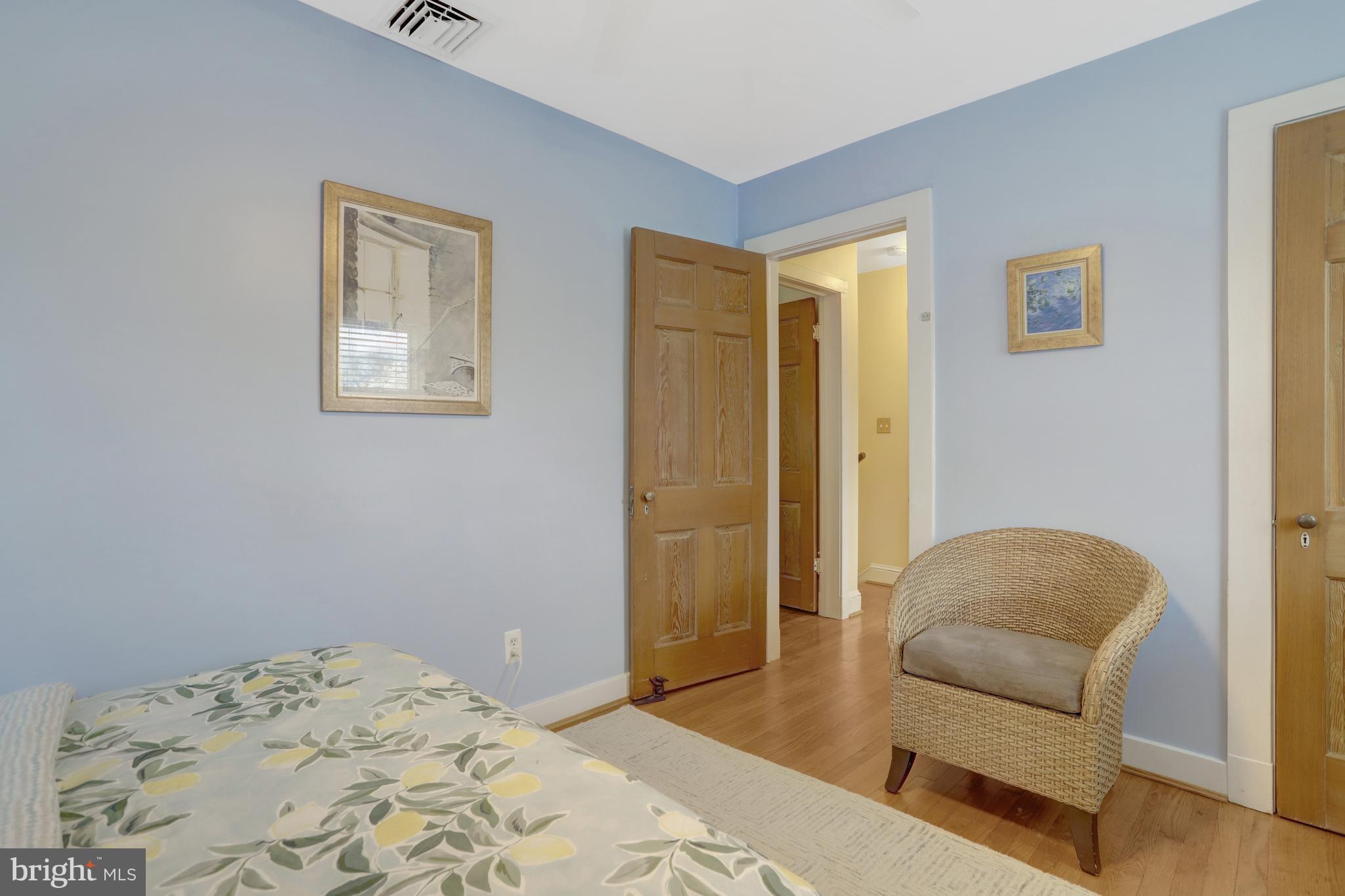 WAYCROFT - WOODLAWN - Residential