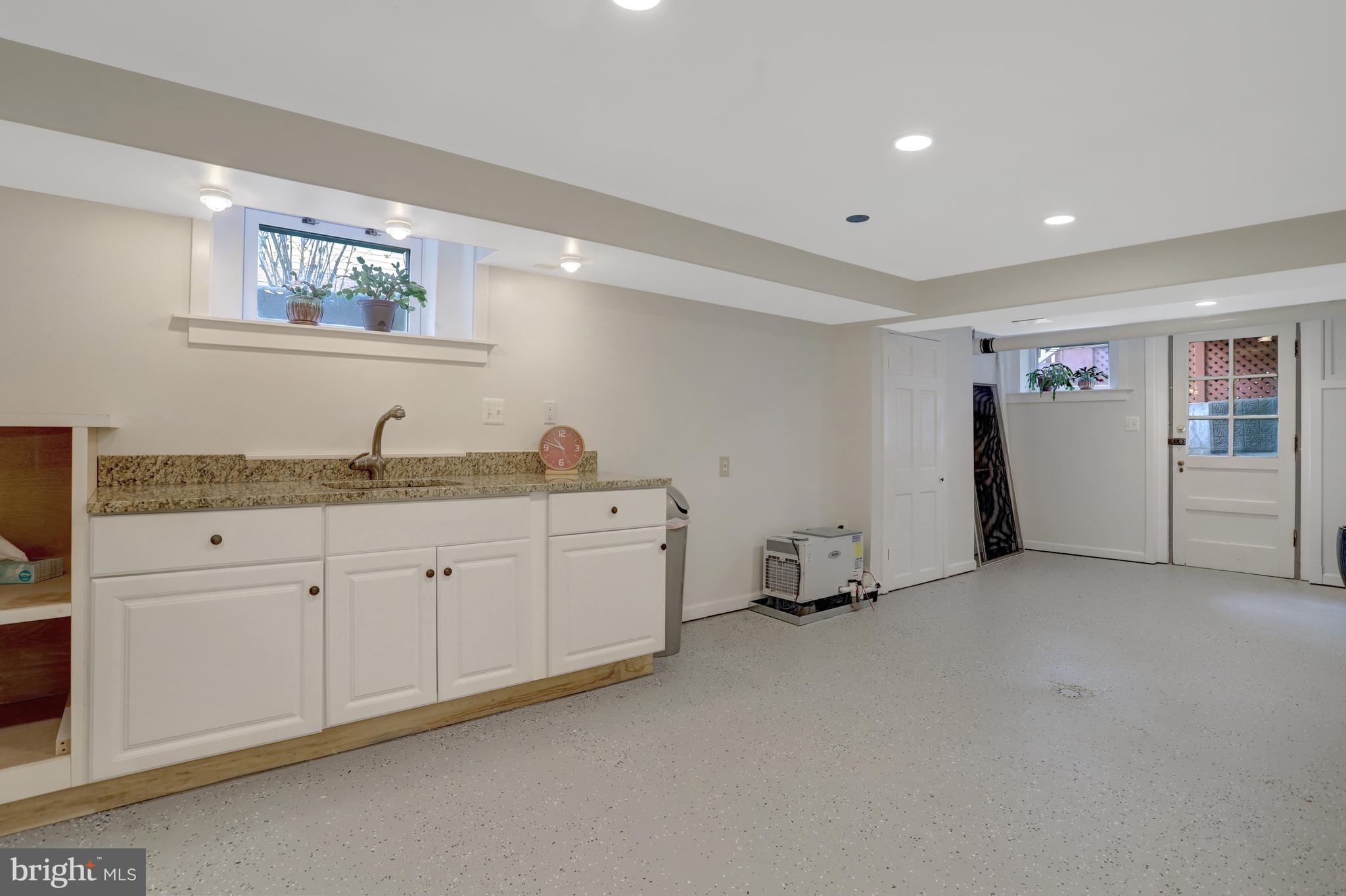 WAYCROFT - WOODLAWN - Residential