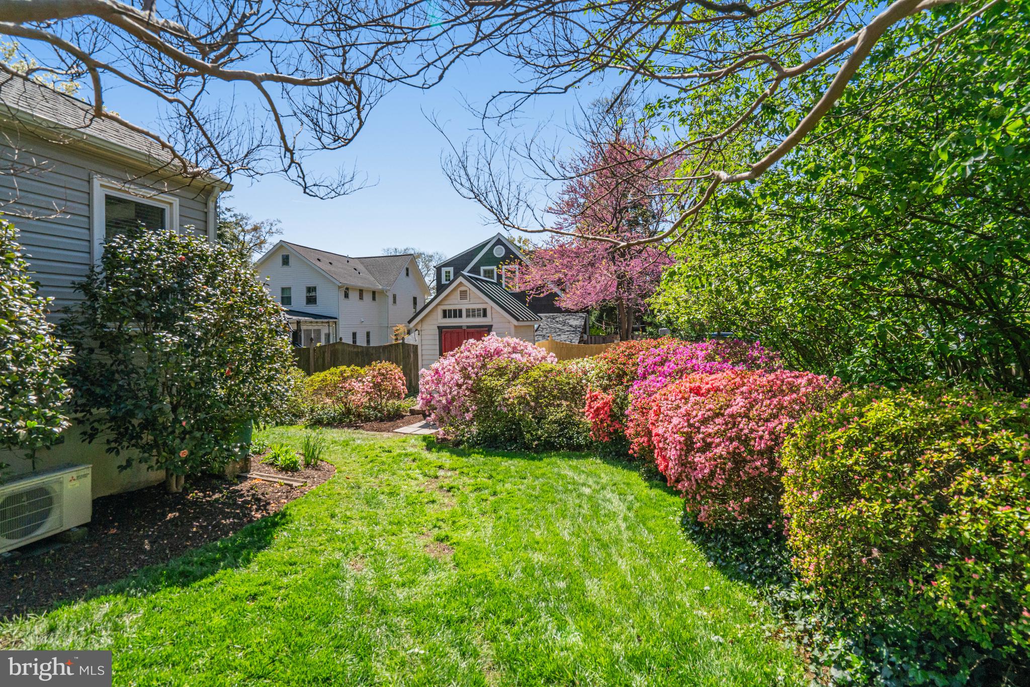 WAYCROFT - WOODLAWN - Residential