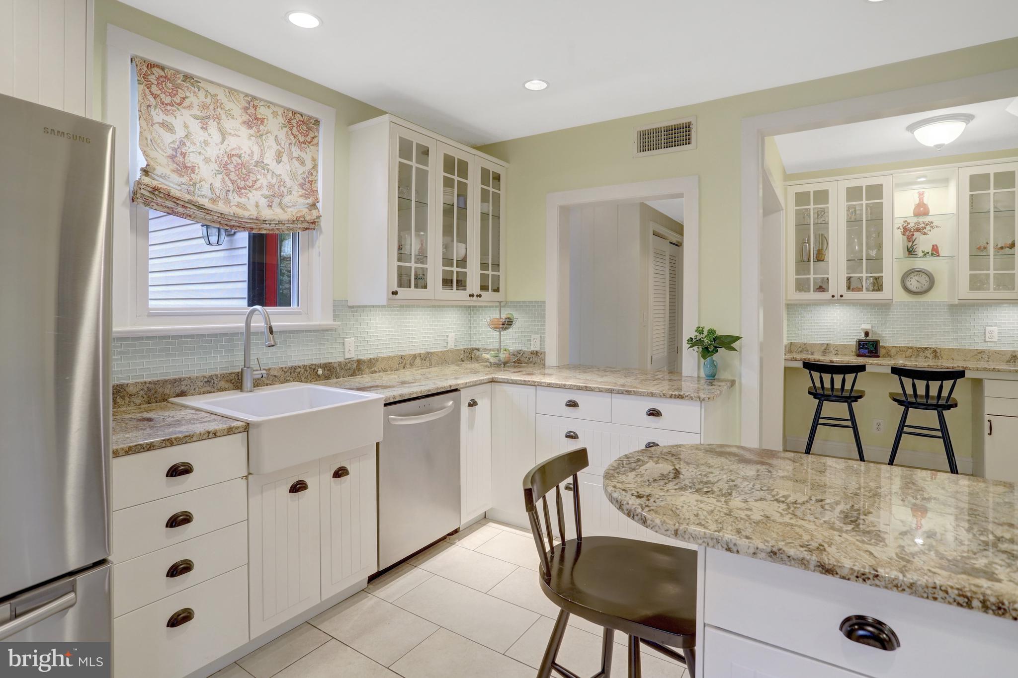 WAYCROFT - WOODLAWN - Residential