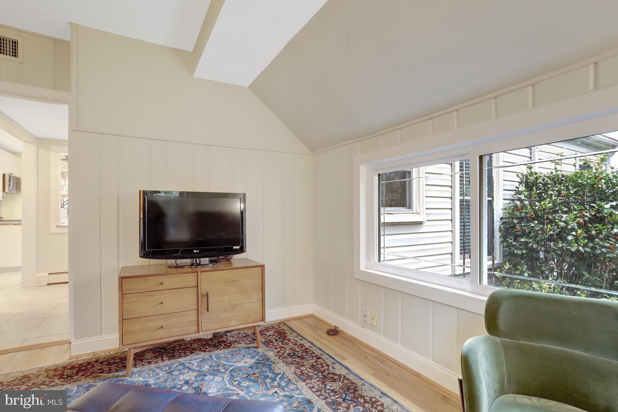 WAYCROFT - WOODLAWN - Residential