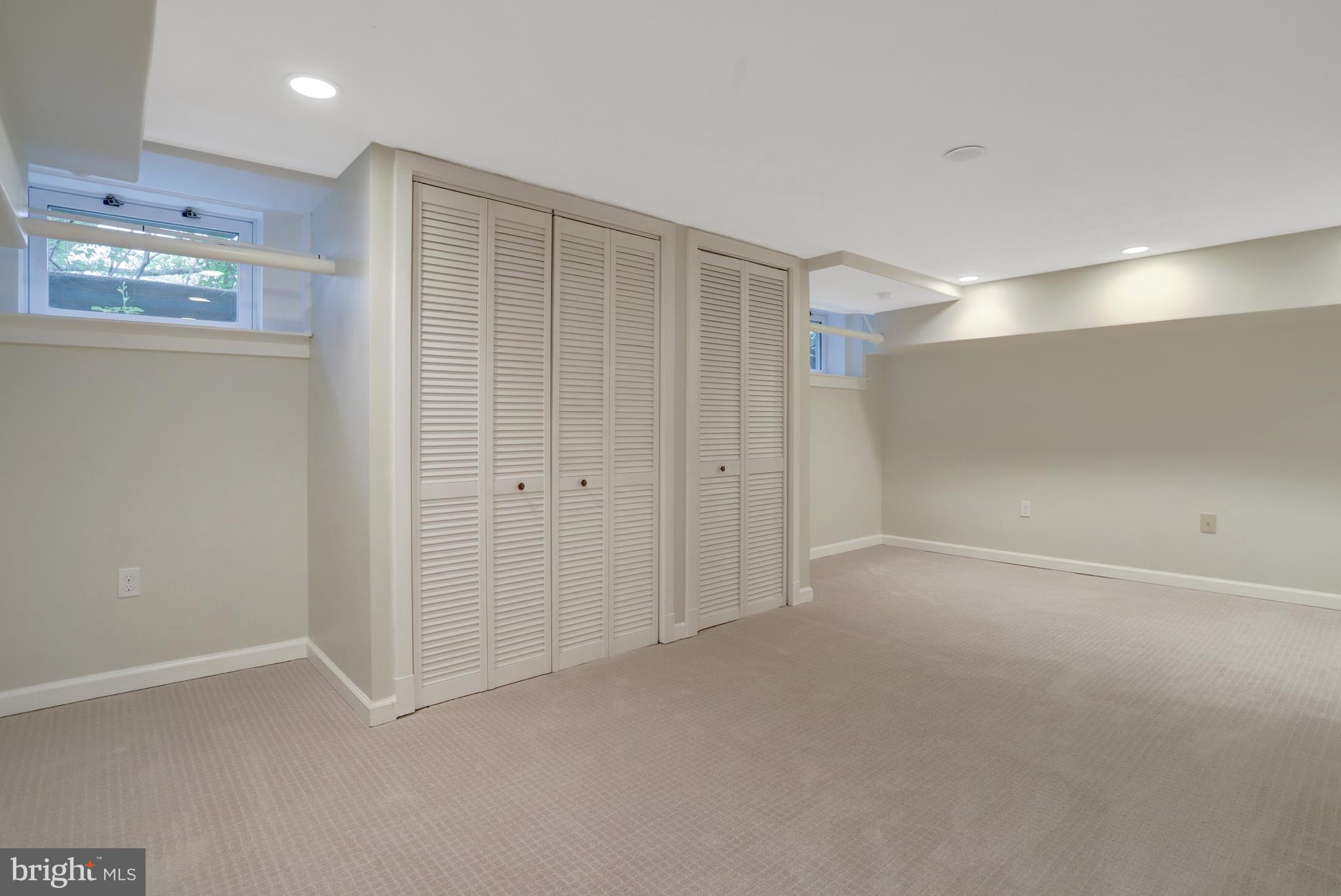 WAYCROFT - WOODLAWN - Residential