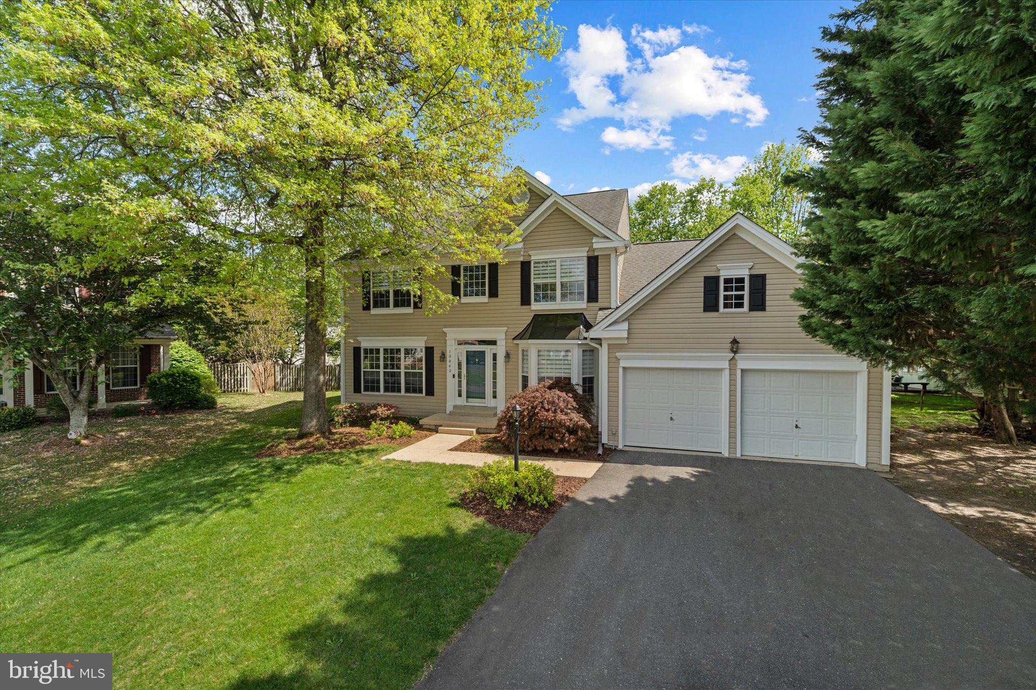 BRIDLEWOOD - Residential