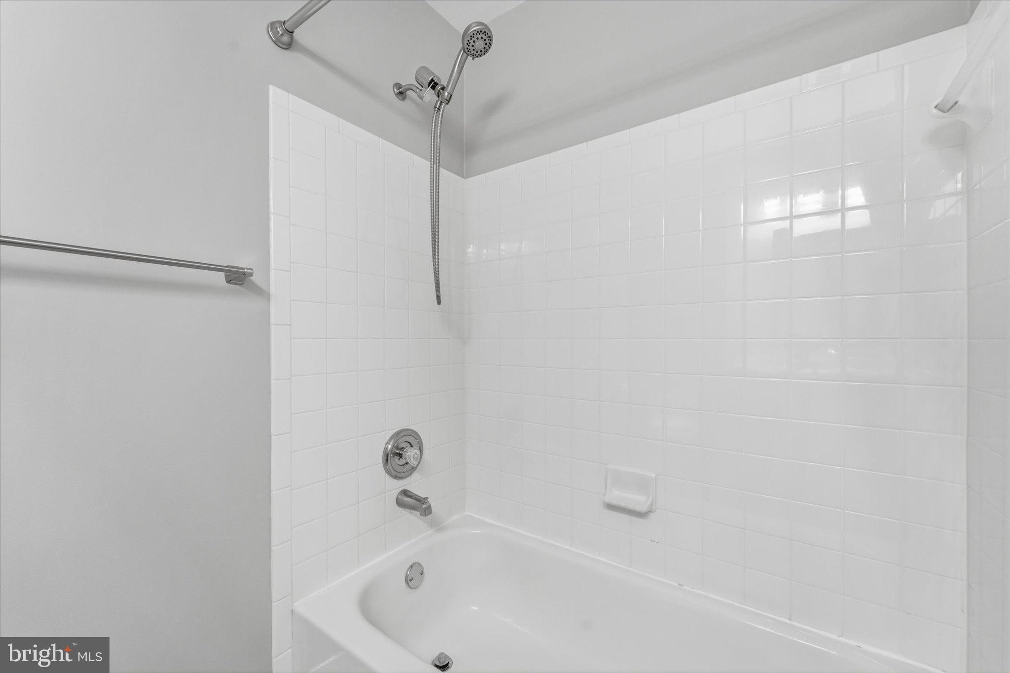 BRIDLEWOOD - Residential