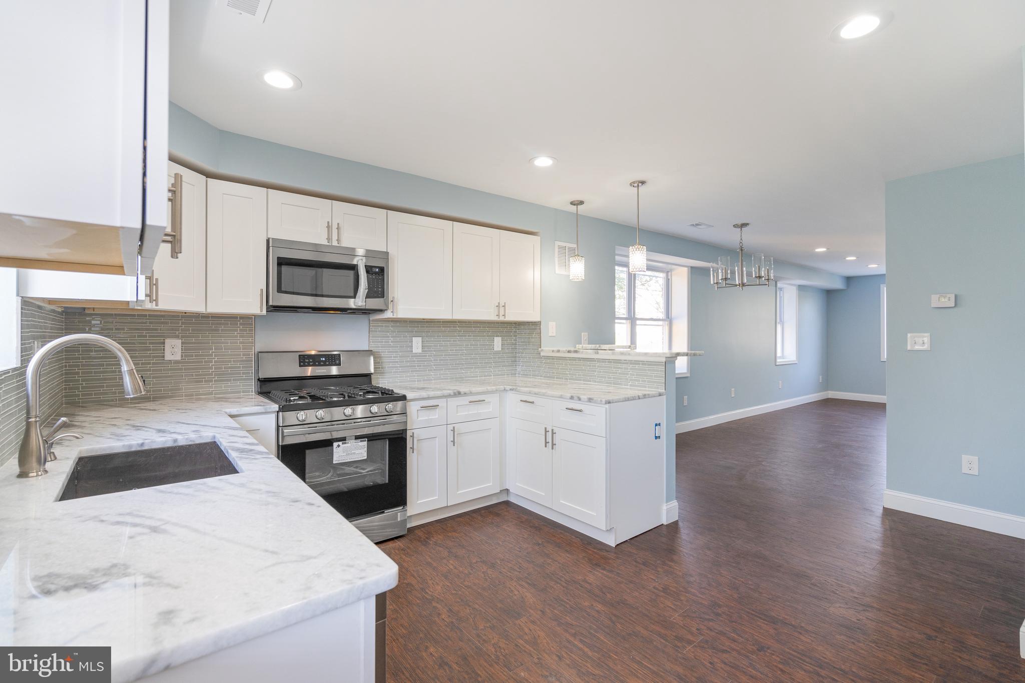 GARDENVILLE - Residential