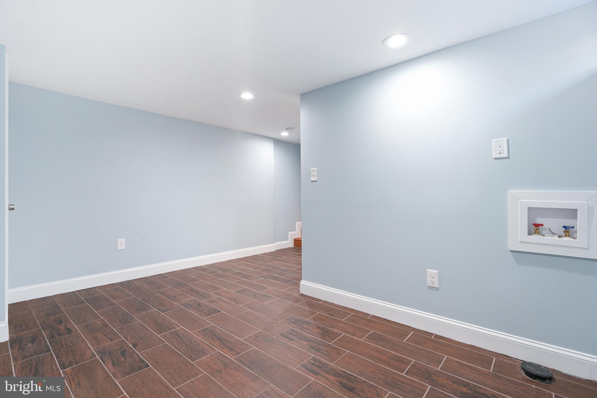 GARDENVILLE - Residential