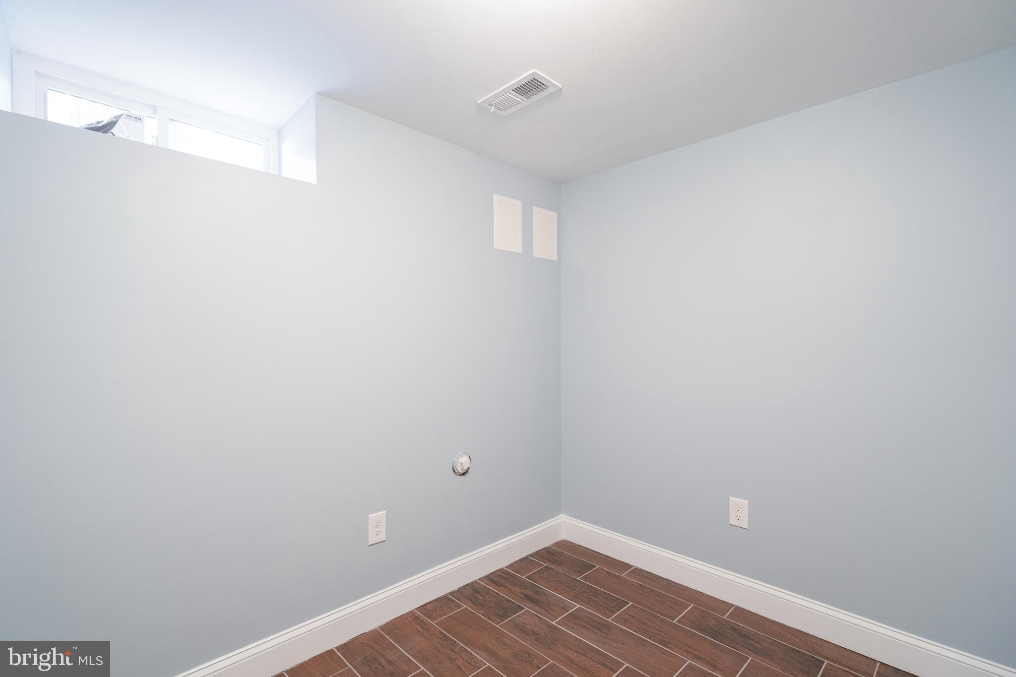 GARDENVILLE - Residential