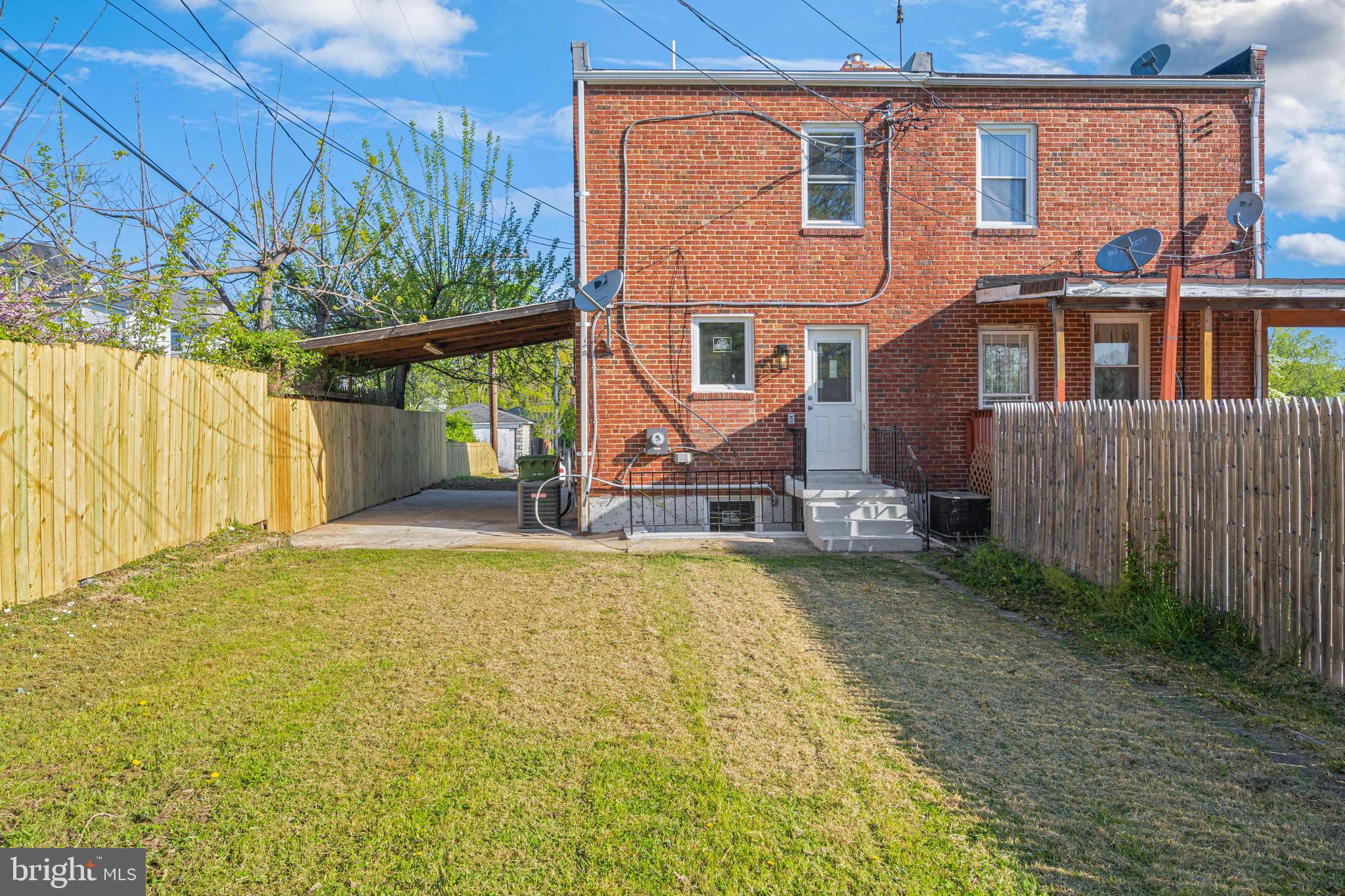 GARDENVILLE - Residential