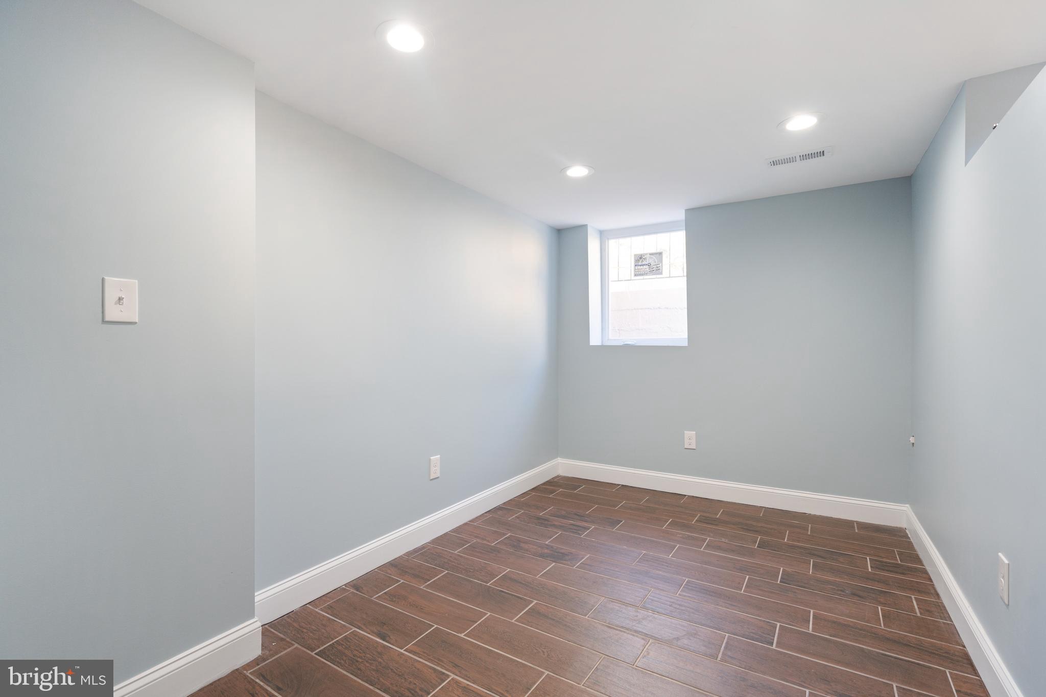 GARDENVILLE - Residential