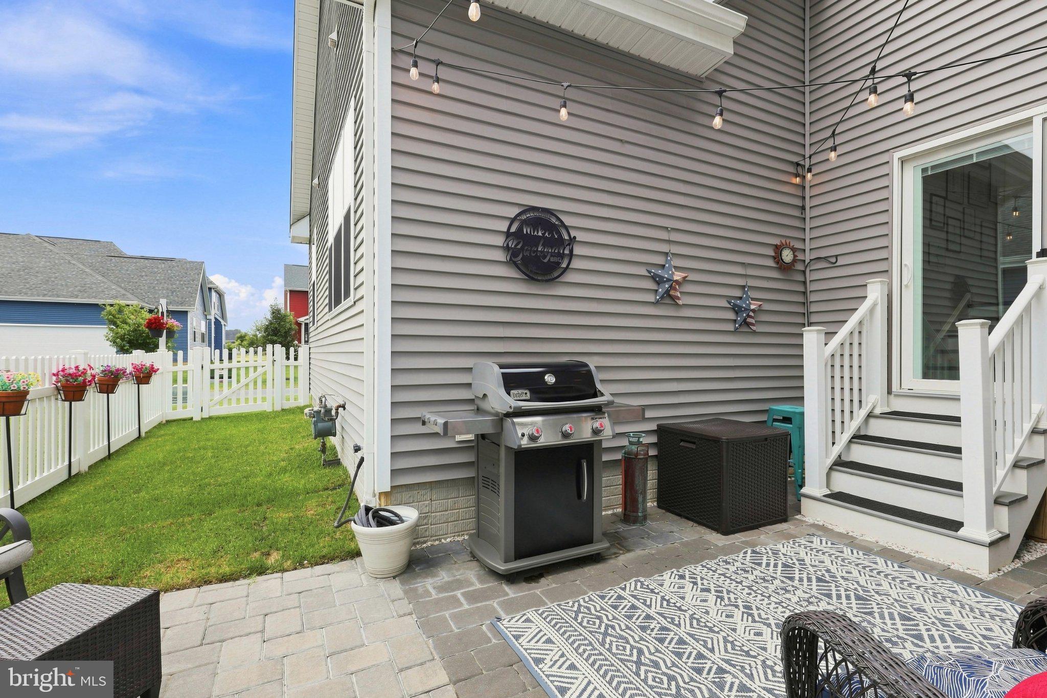205 LANTERN LANE