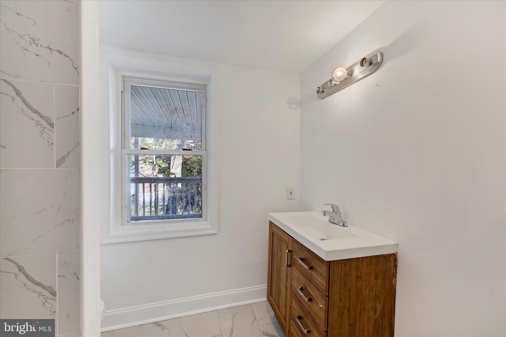 HARWOOD - Residential