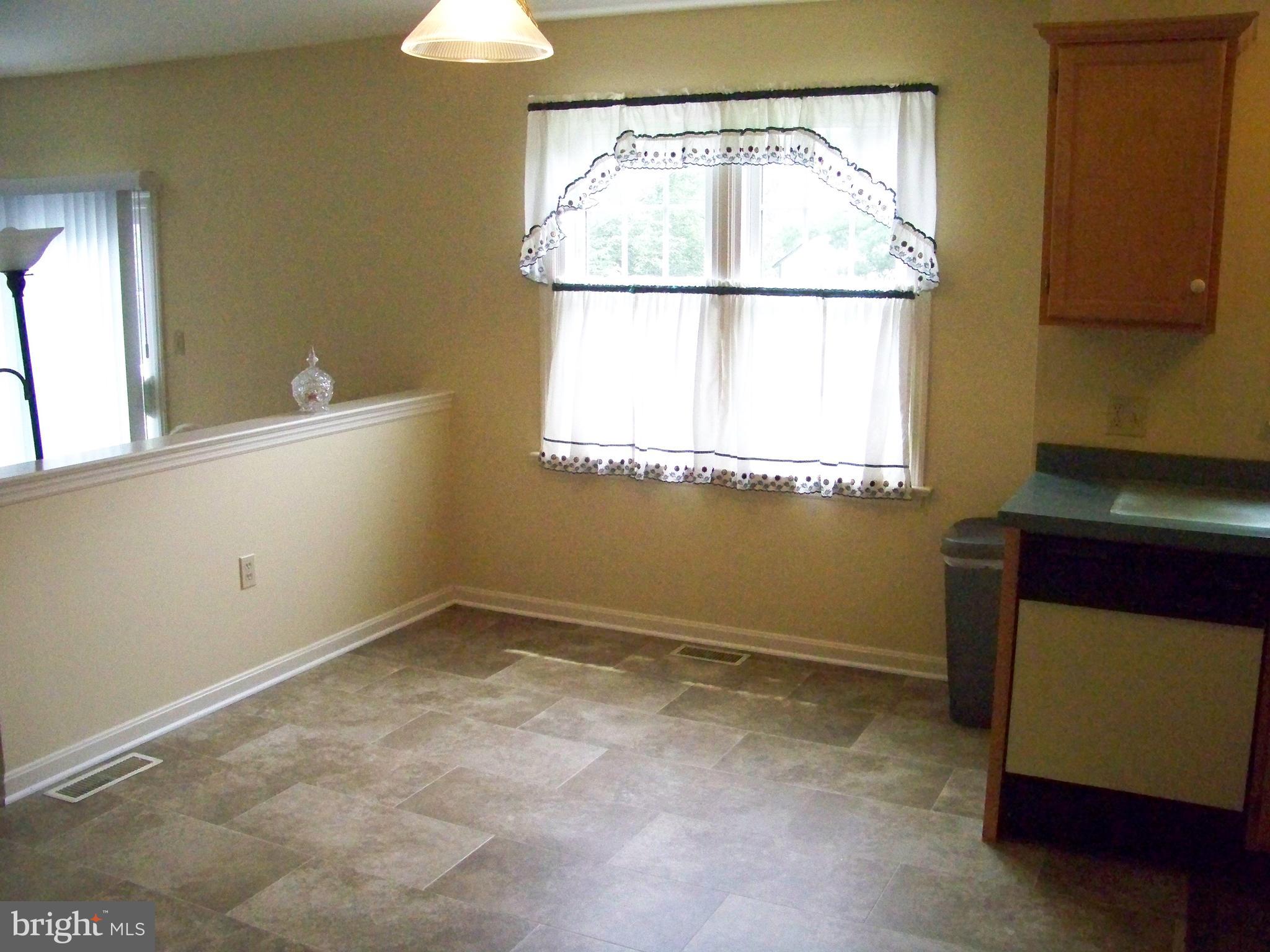 EASTLAND HILLS - Residential