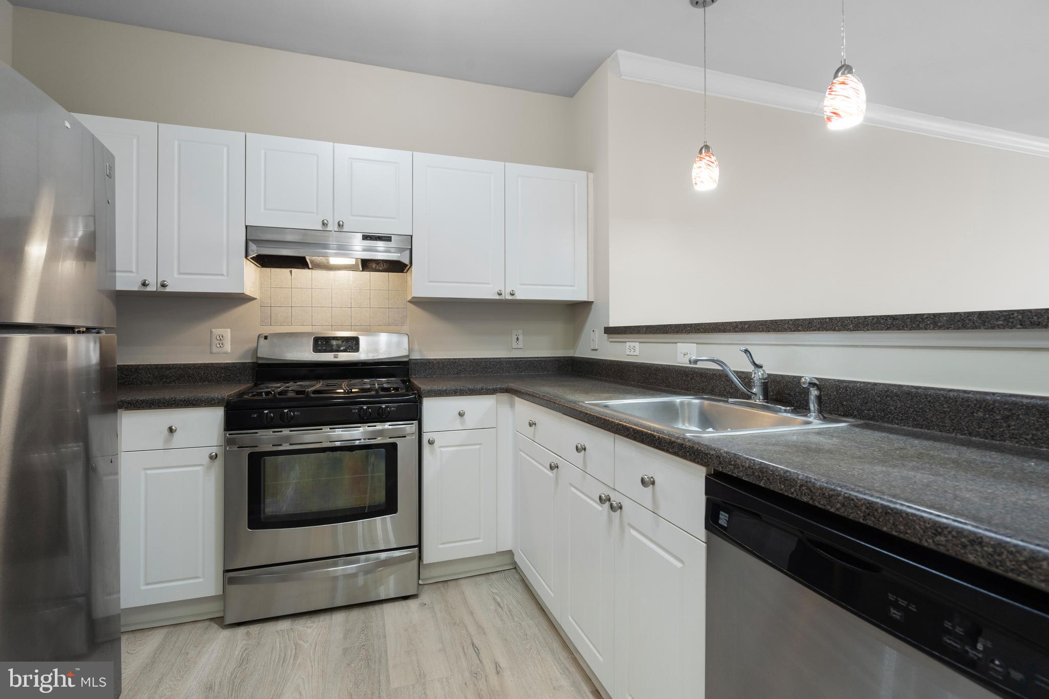 FAIRFAX RIDGE - Residential Lease