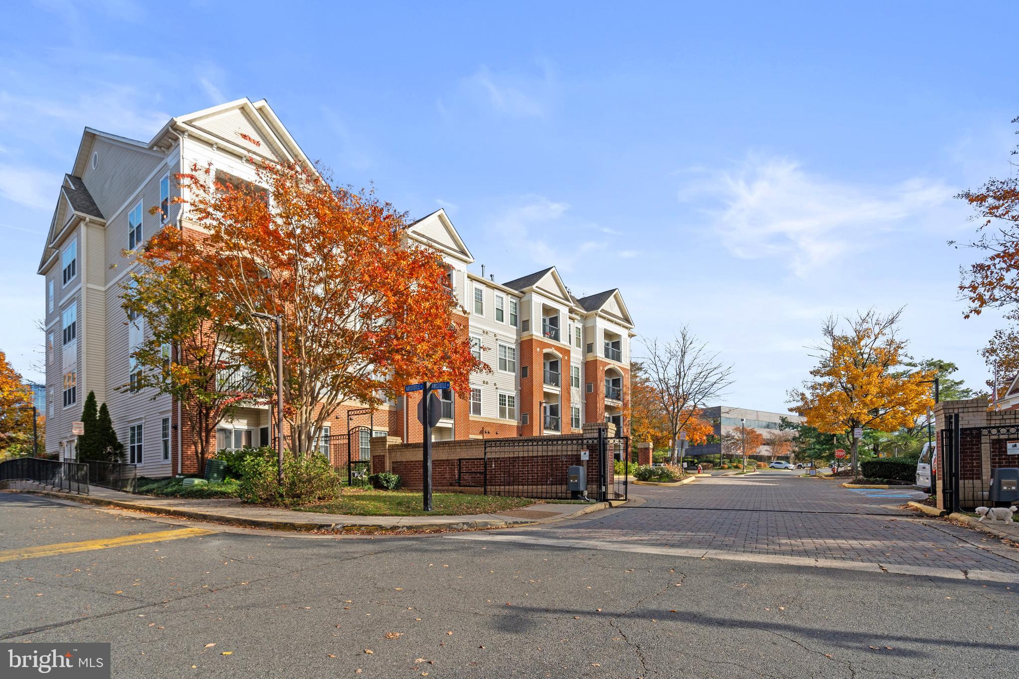 FAIRFAX RIDGE - Residential Lease