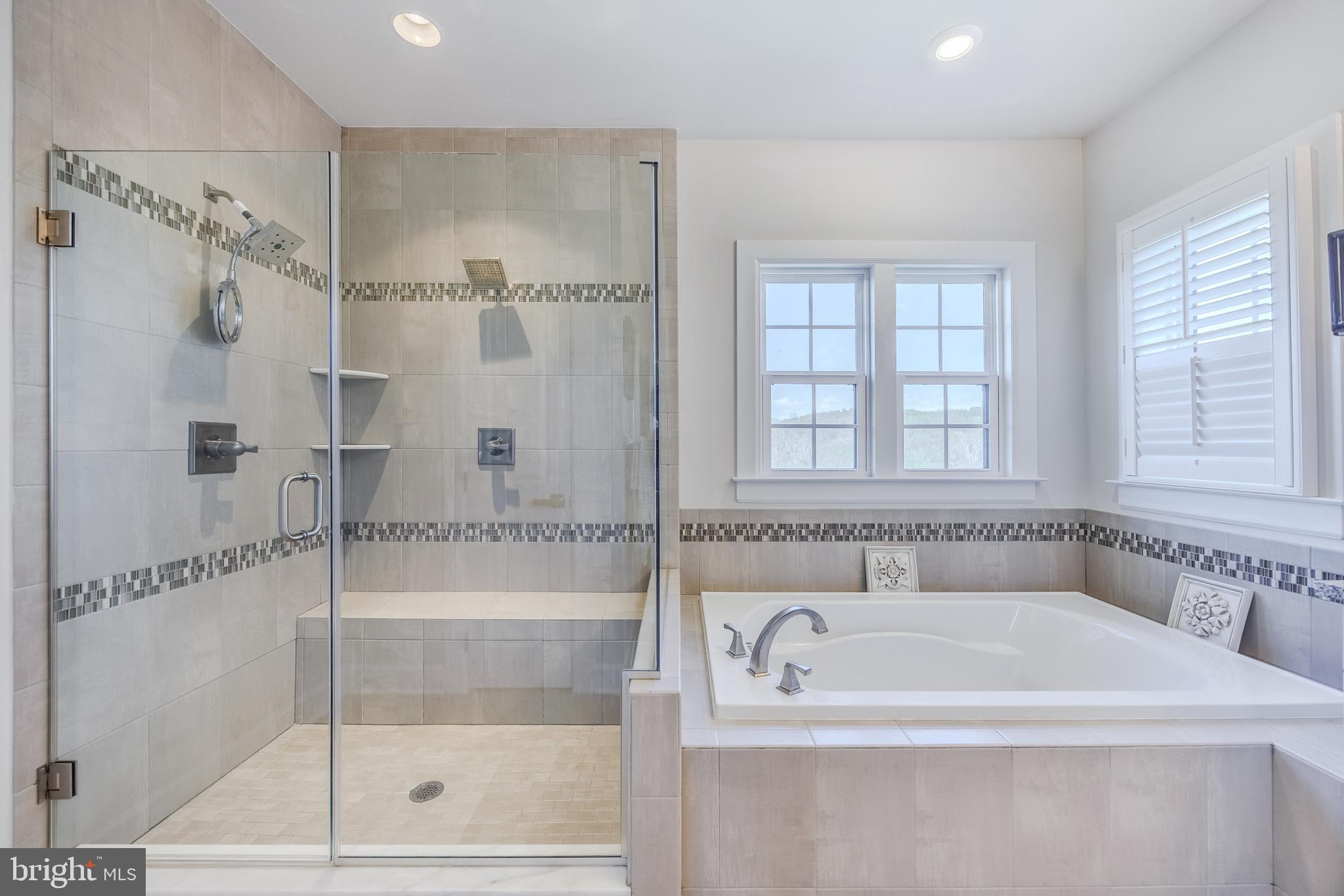 LAKE LINGANORE OAKDALE - Residential