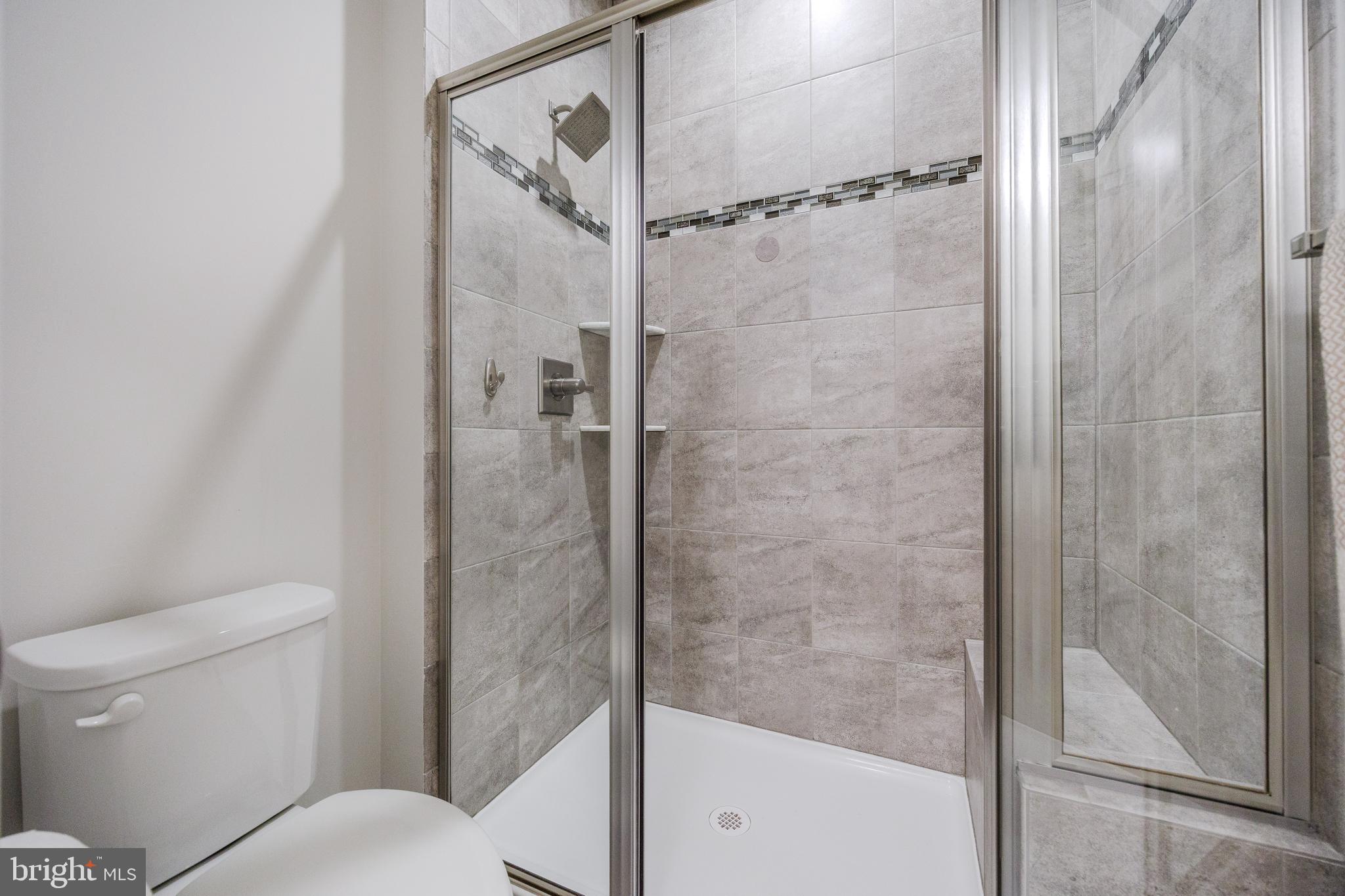 LAKE LINGANORE OAKDALE - Residential