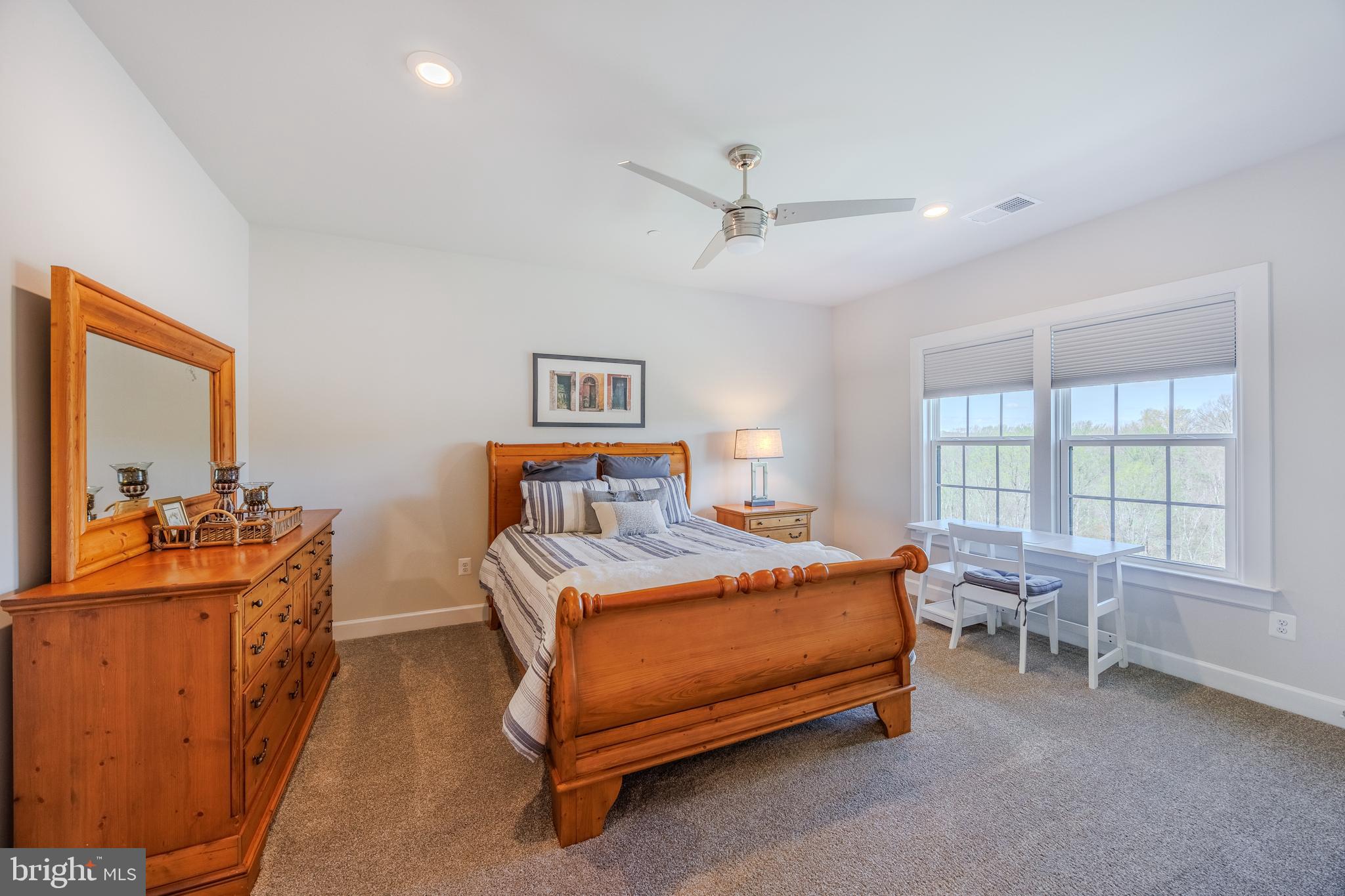 LAKE LINGANORE OAKDALE - Residential