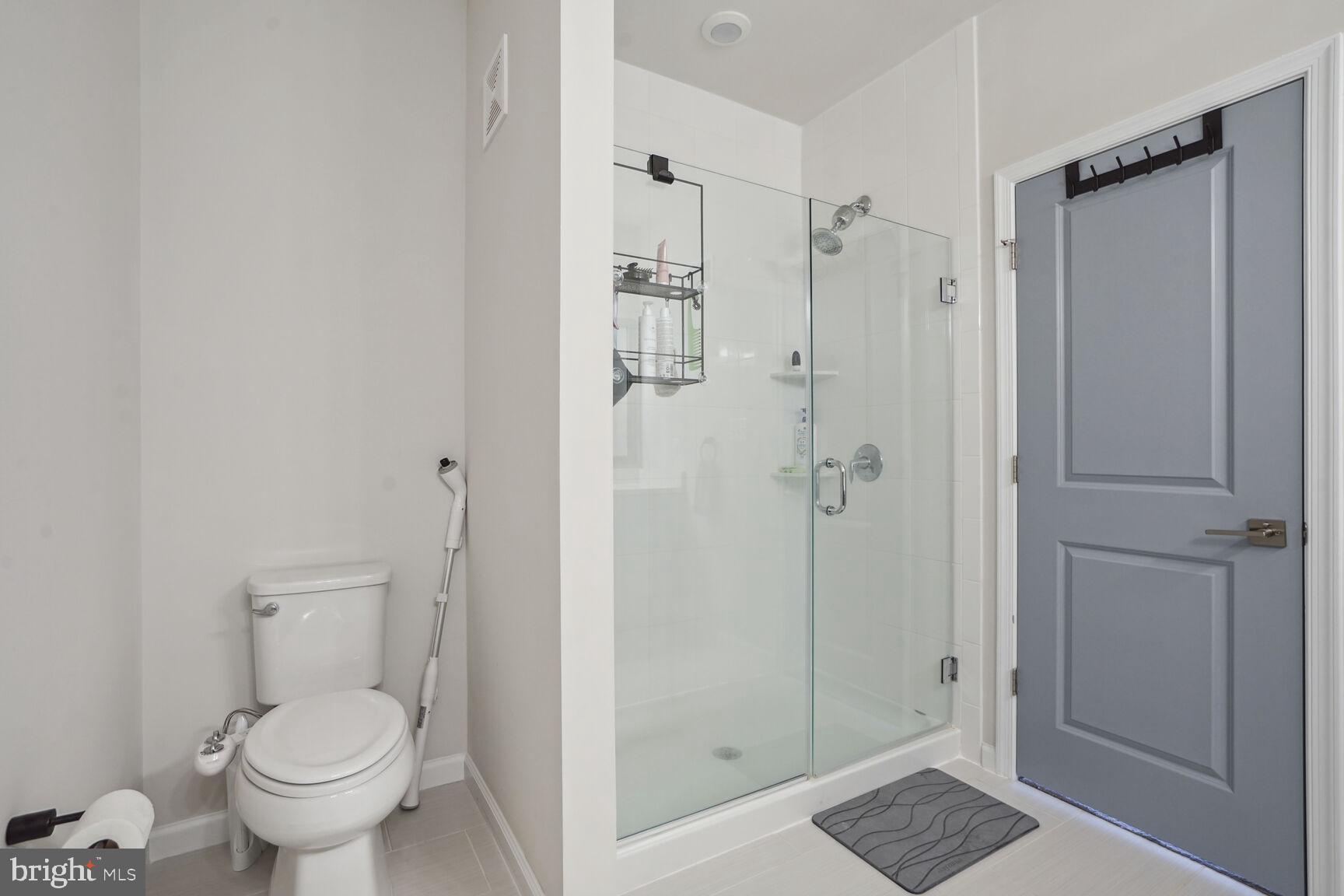 RIDGES AT LOUDOUN VALLEY - Residential Lease