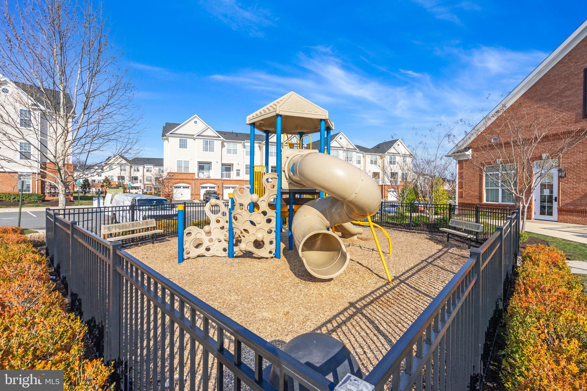 RIDGES AT LOUDOUN VALLEY - Residential Lease