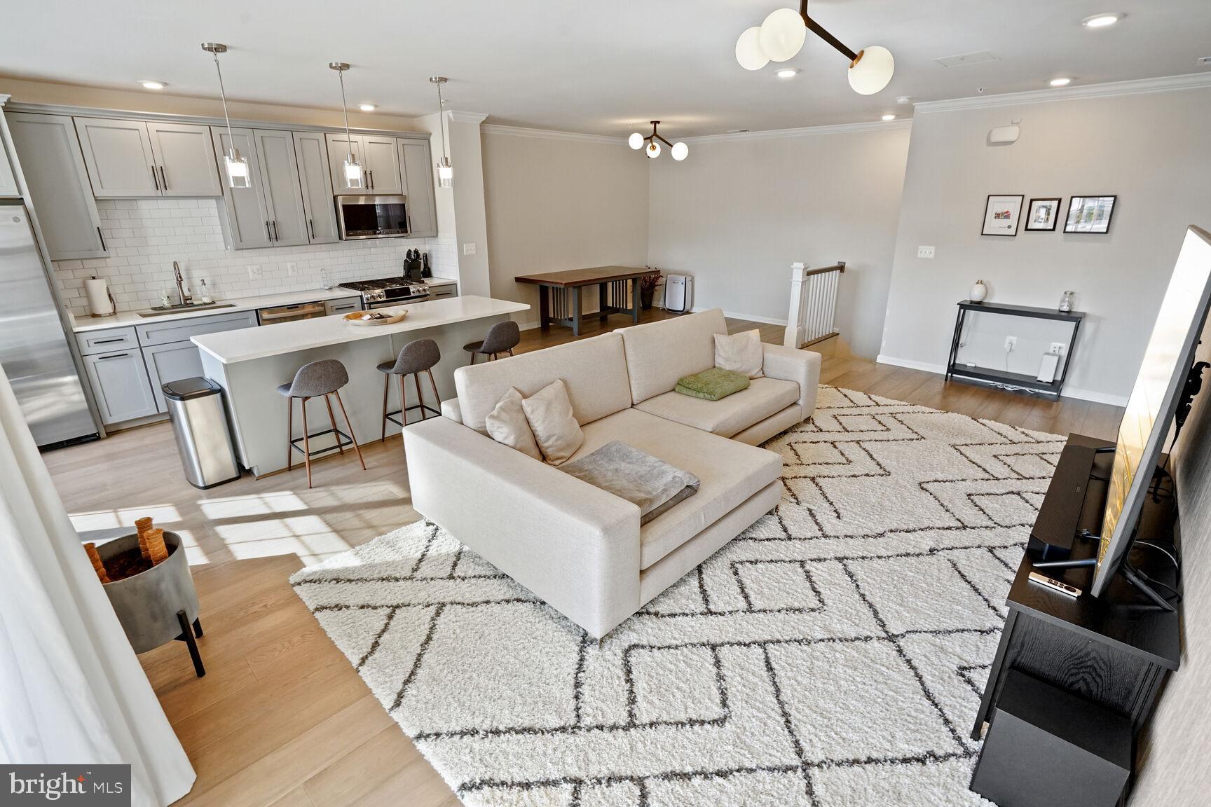 RIDGES AT LOUDOUN VALLEY - Residential Lease