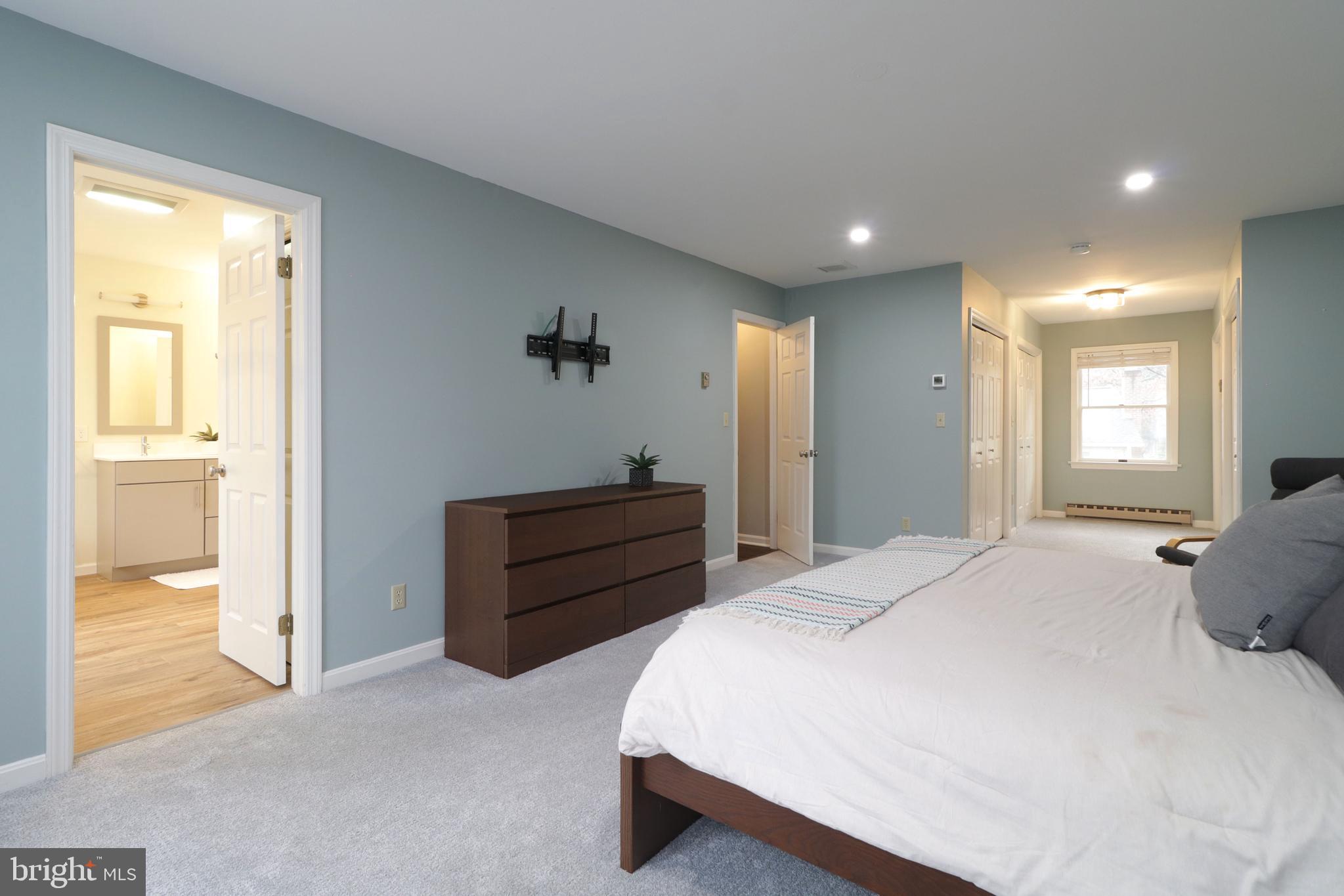 PARK FOREST VILLAGE - Residential