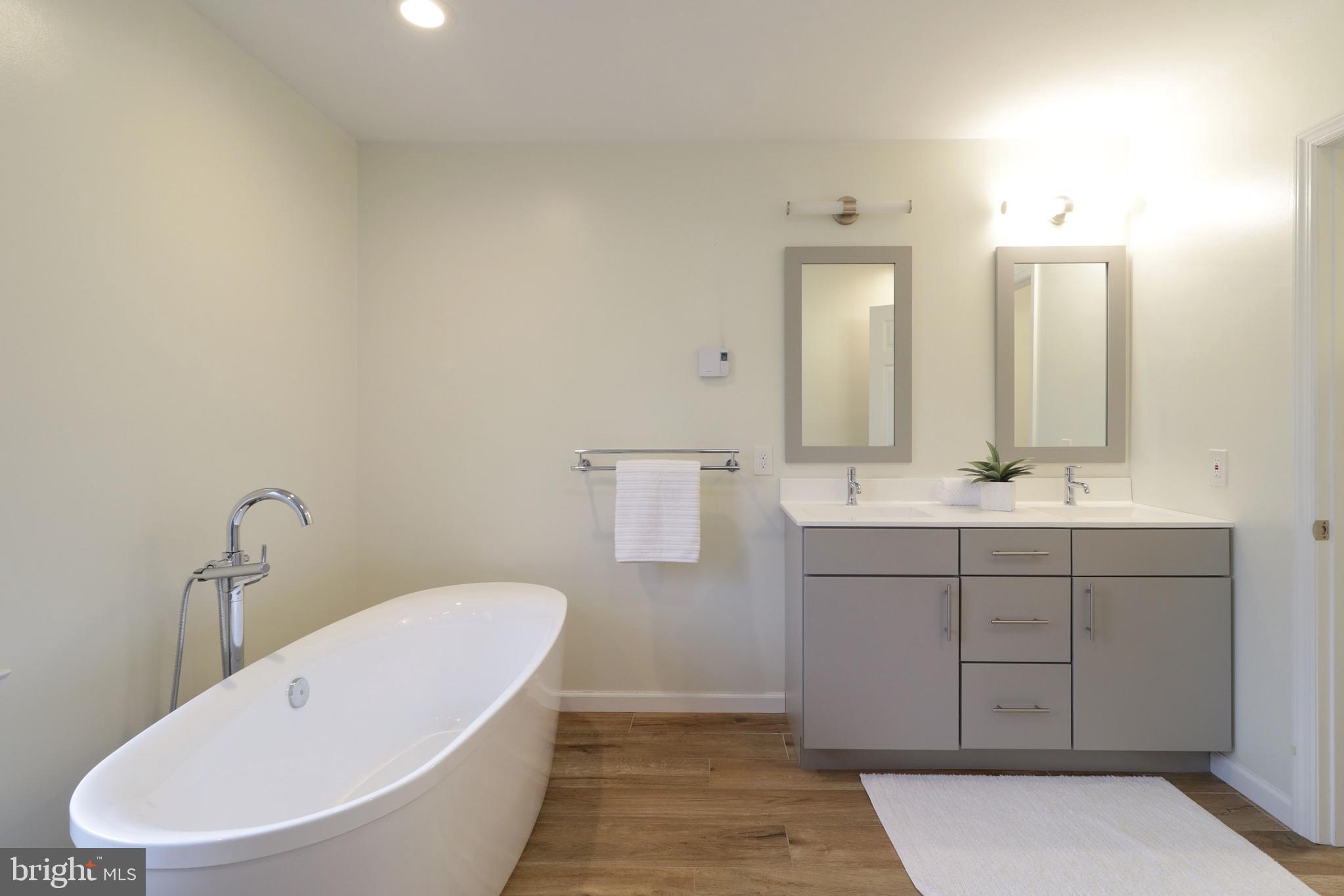 PARK FOREST VILLAGE - Residential