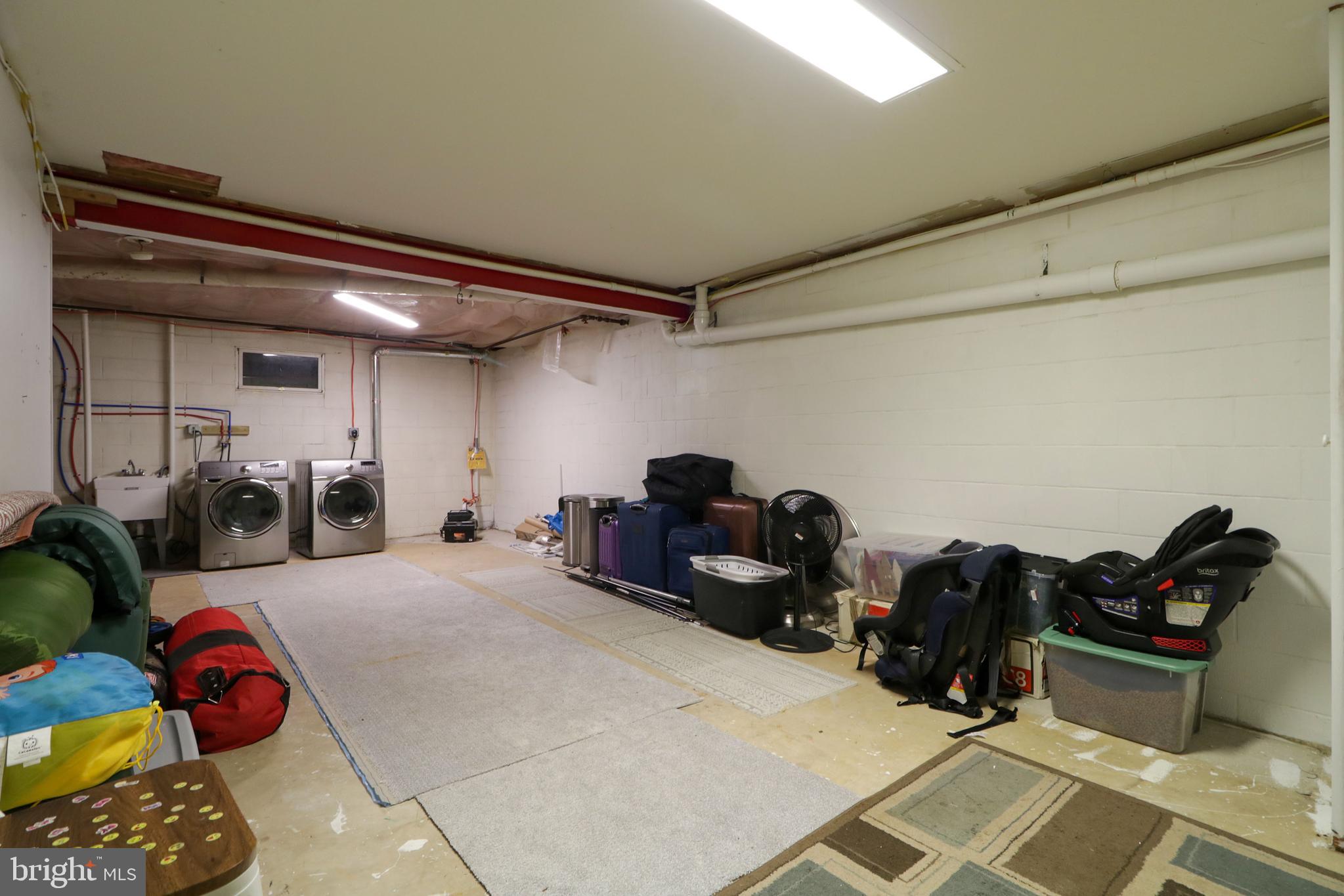 PARK FOREST VILLAGE - Residential