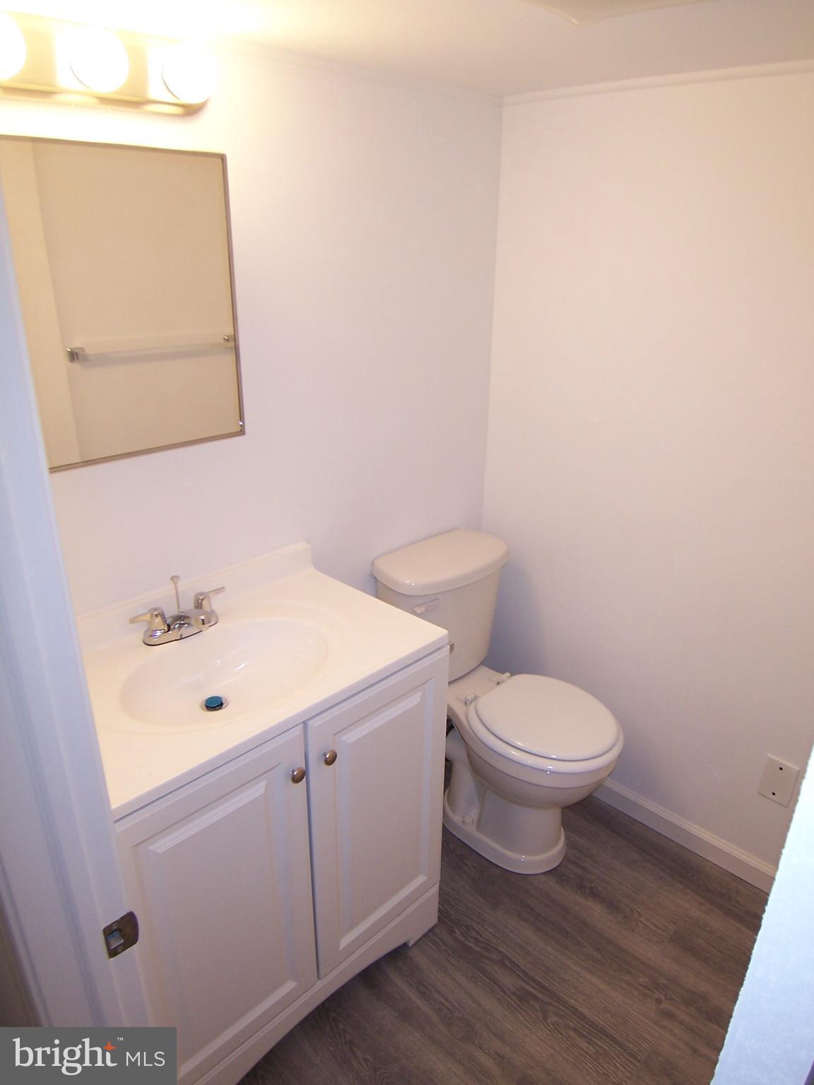 HARFORD SQUARE - Residential Lease