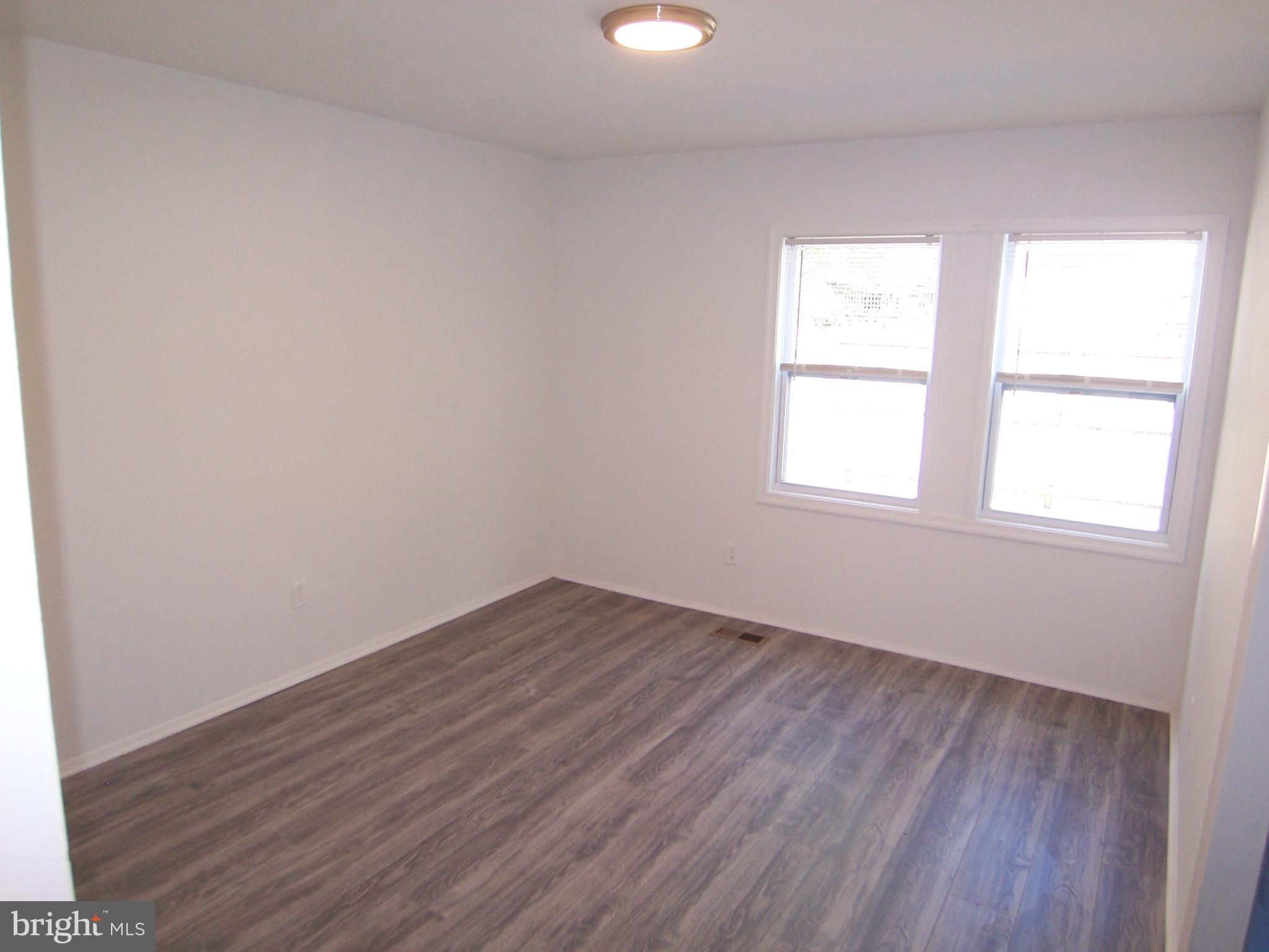 HARFORD SQUARE - Residential Lease