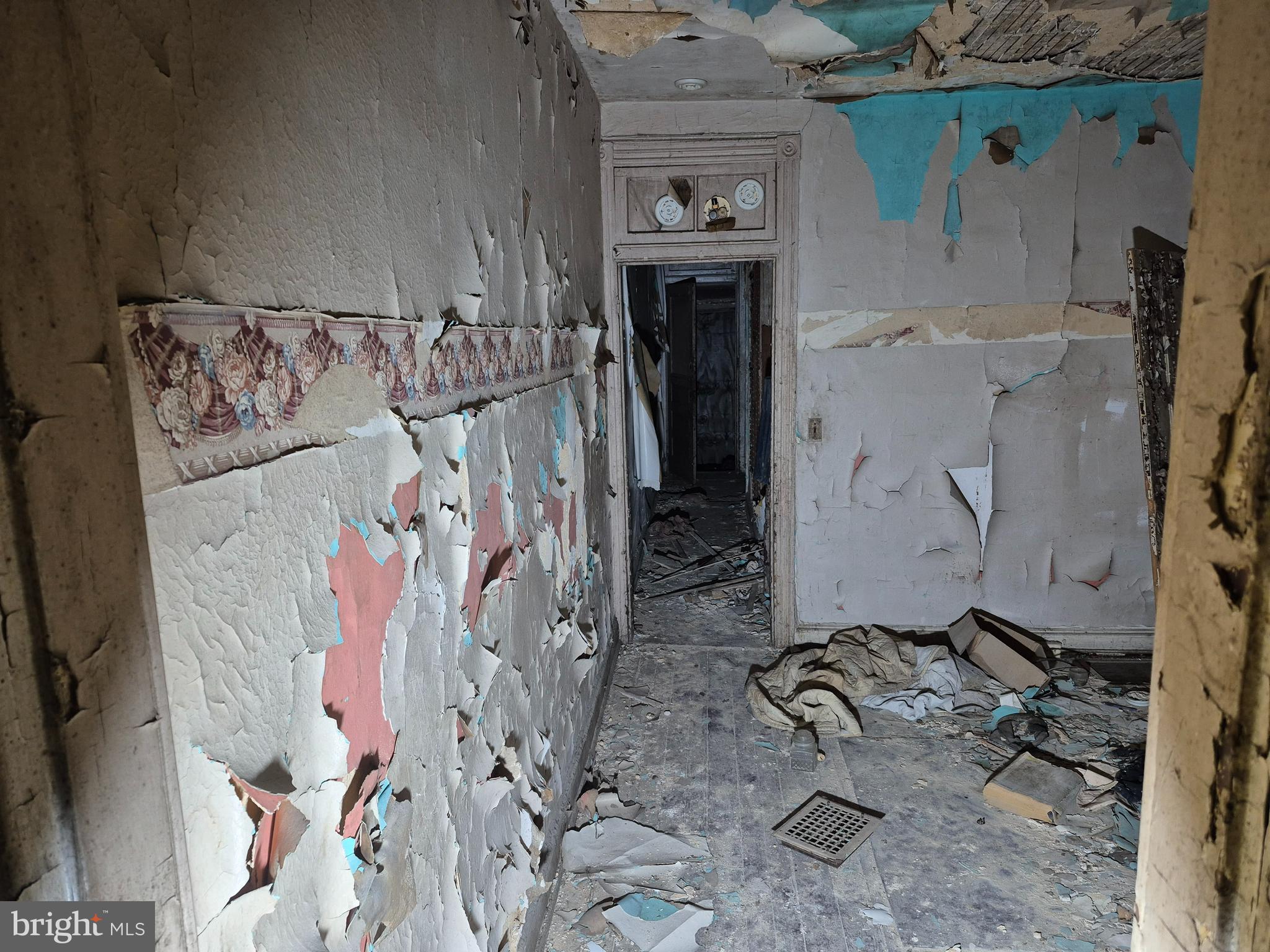 MIDTOWN EDMONDSON - Residential