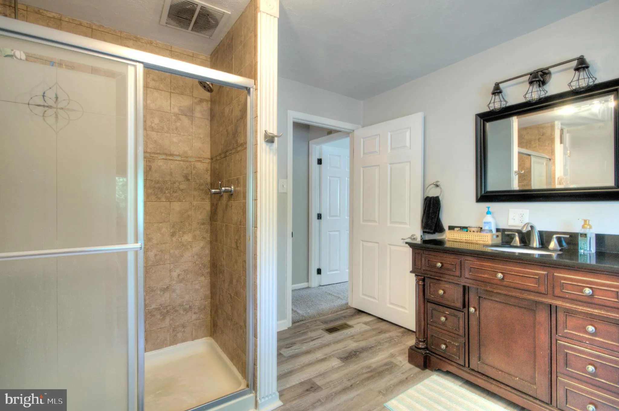 Turnersville, New Jersey 08012, United States, 3 Bedrooms Bedrooms, ,3 BathroomsBathrooms,Residential,Active,190269