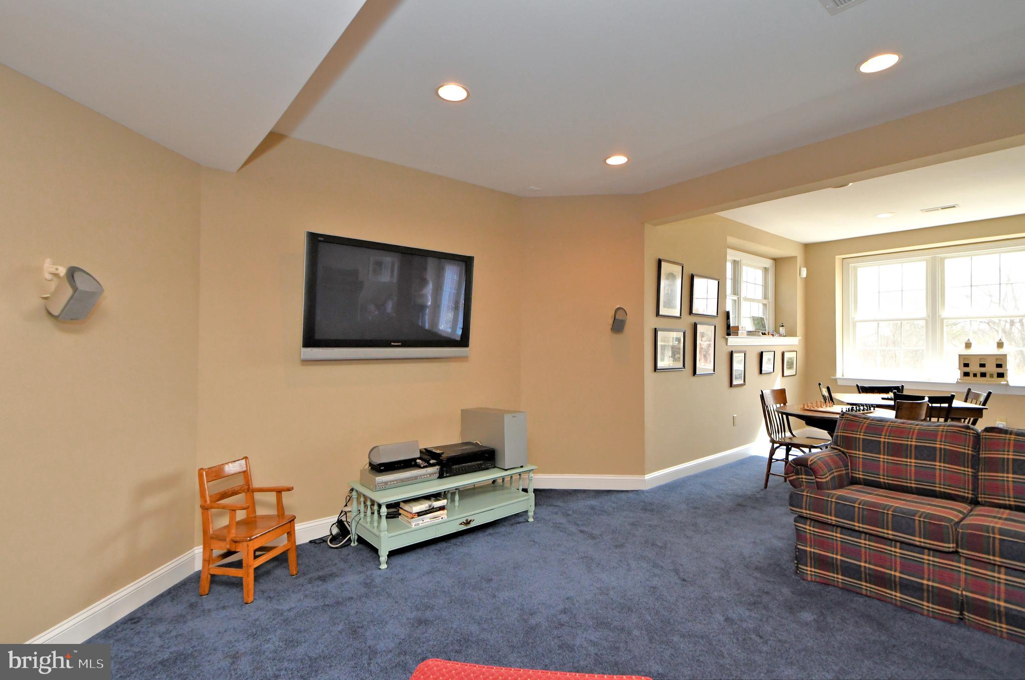 CEDAR HILL WOODS - Residential