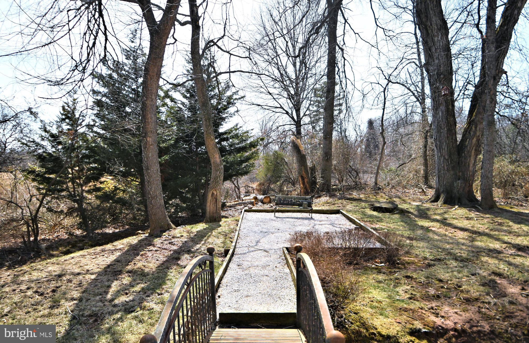 CEDAR HILL WOODS - Residential