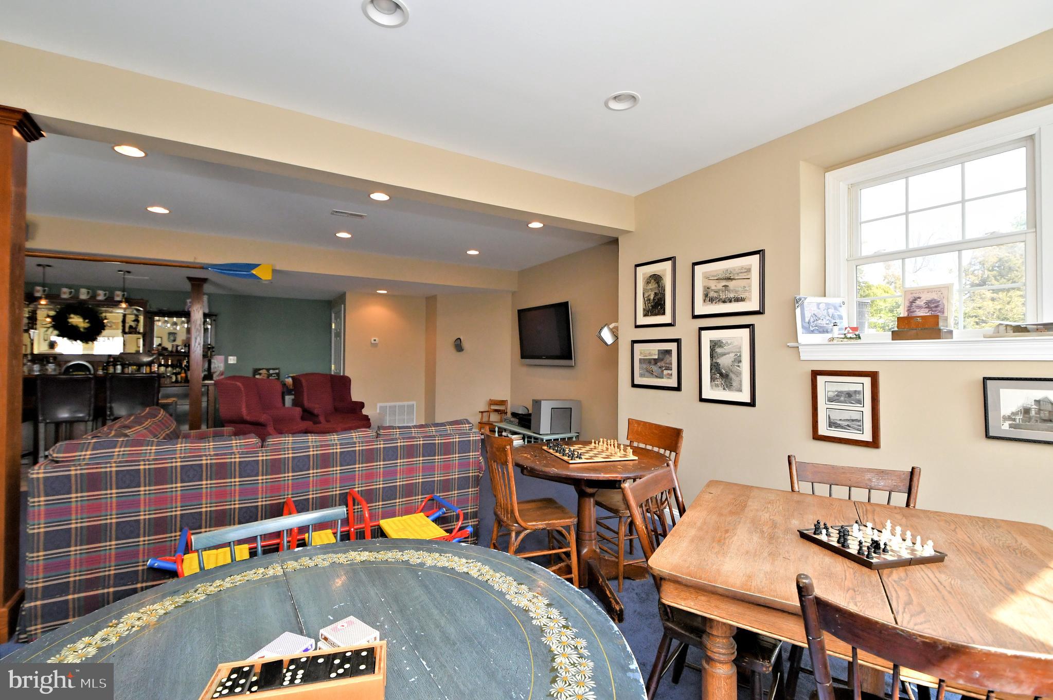 CEDAR HILL WOODS - Residential