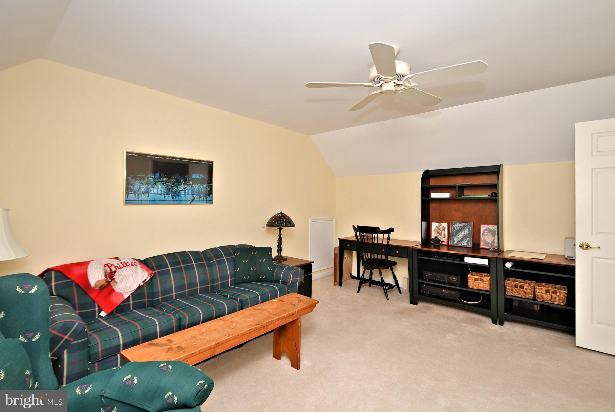 CEDAR HILL WOODS - Residential