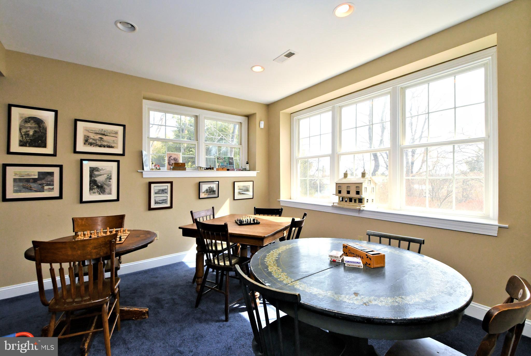 CEDAR HILL WOODS - Residential