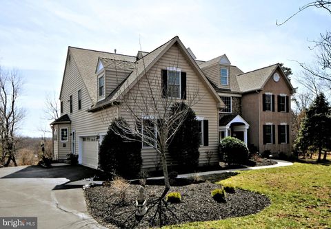 920 RED STONE LANE AMBLER PA 19002
