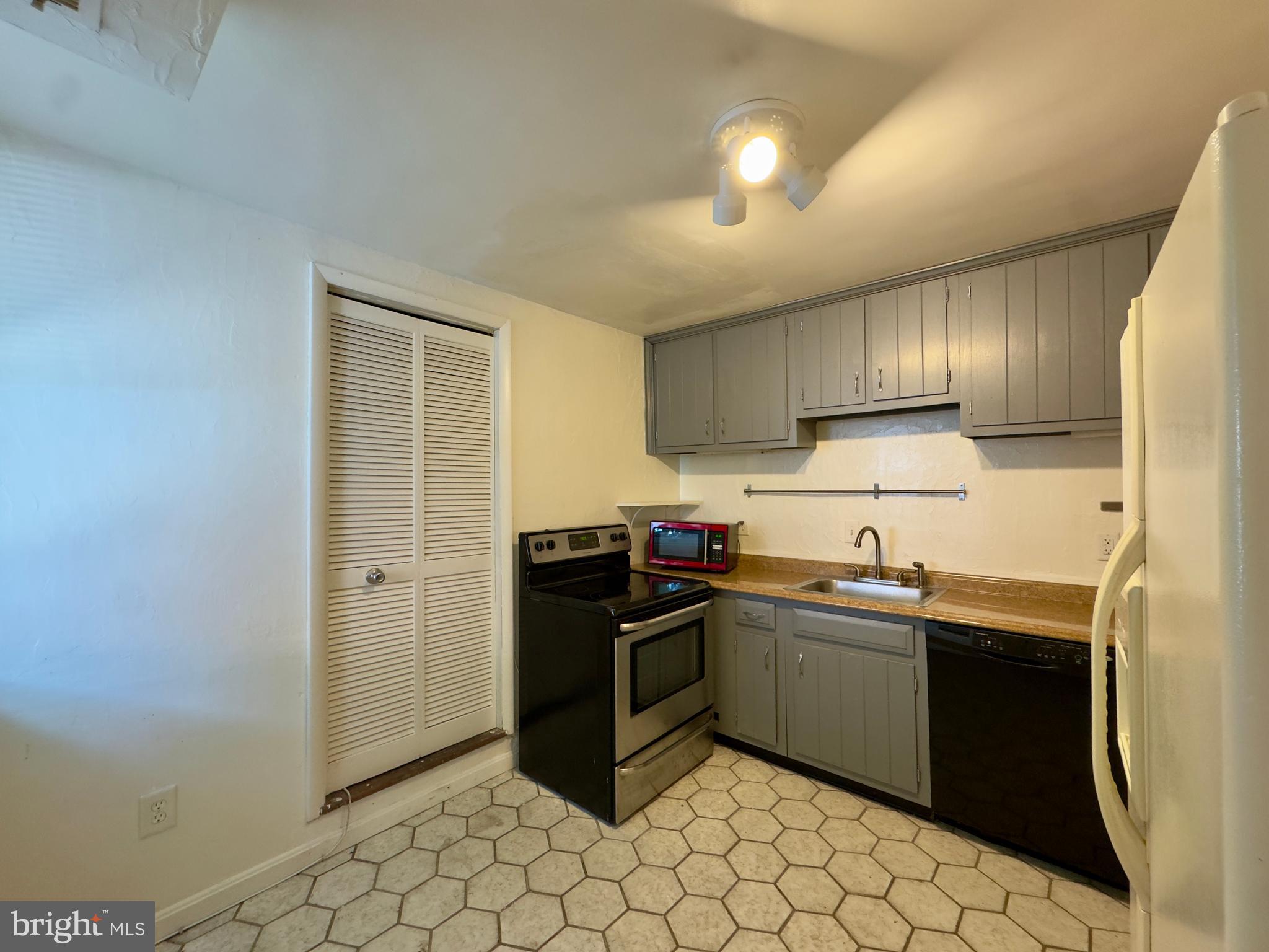 678 MELVIN DRIVE