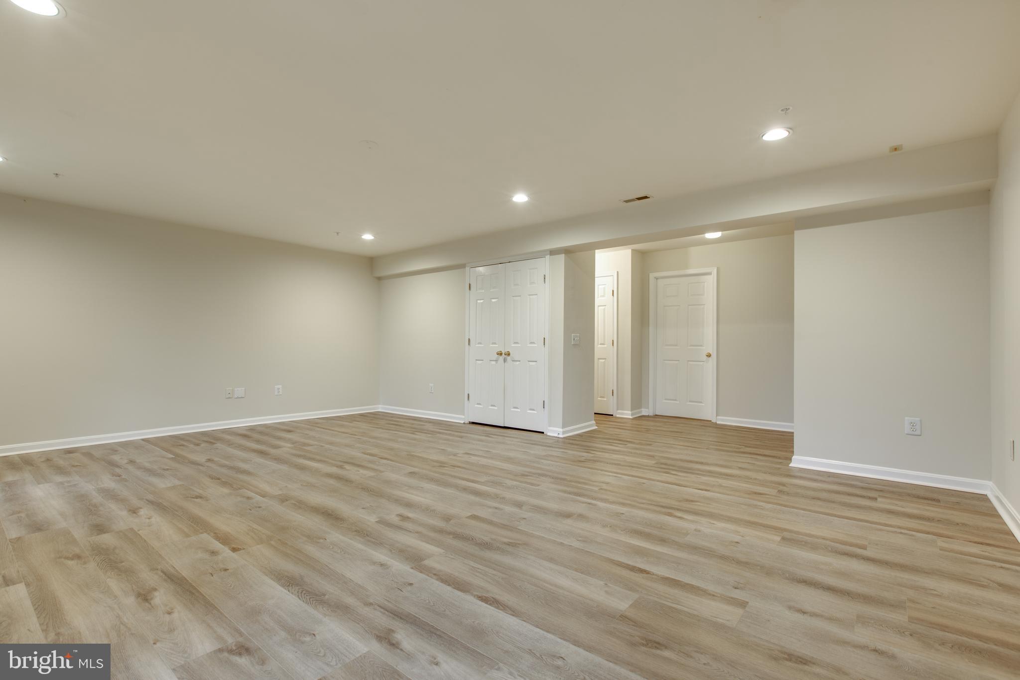 AUTUMN OAKS - Residential Lease