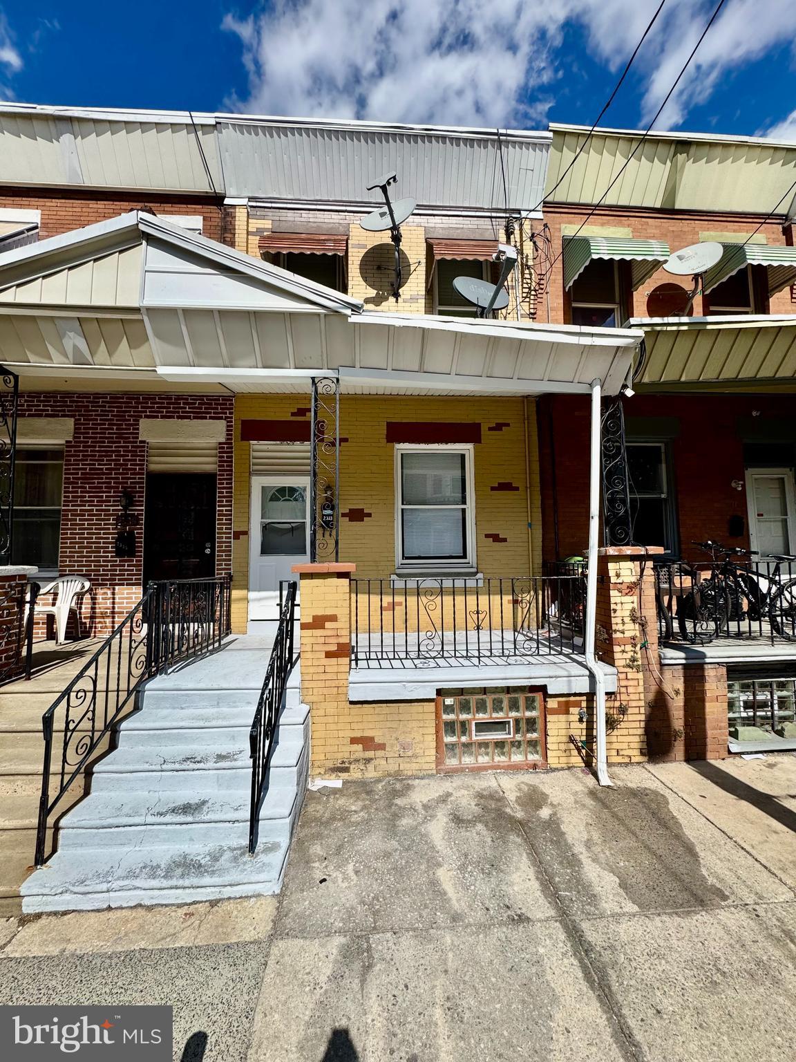 STRAWBERRY MANSION - Residential Lease