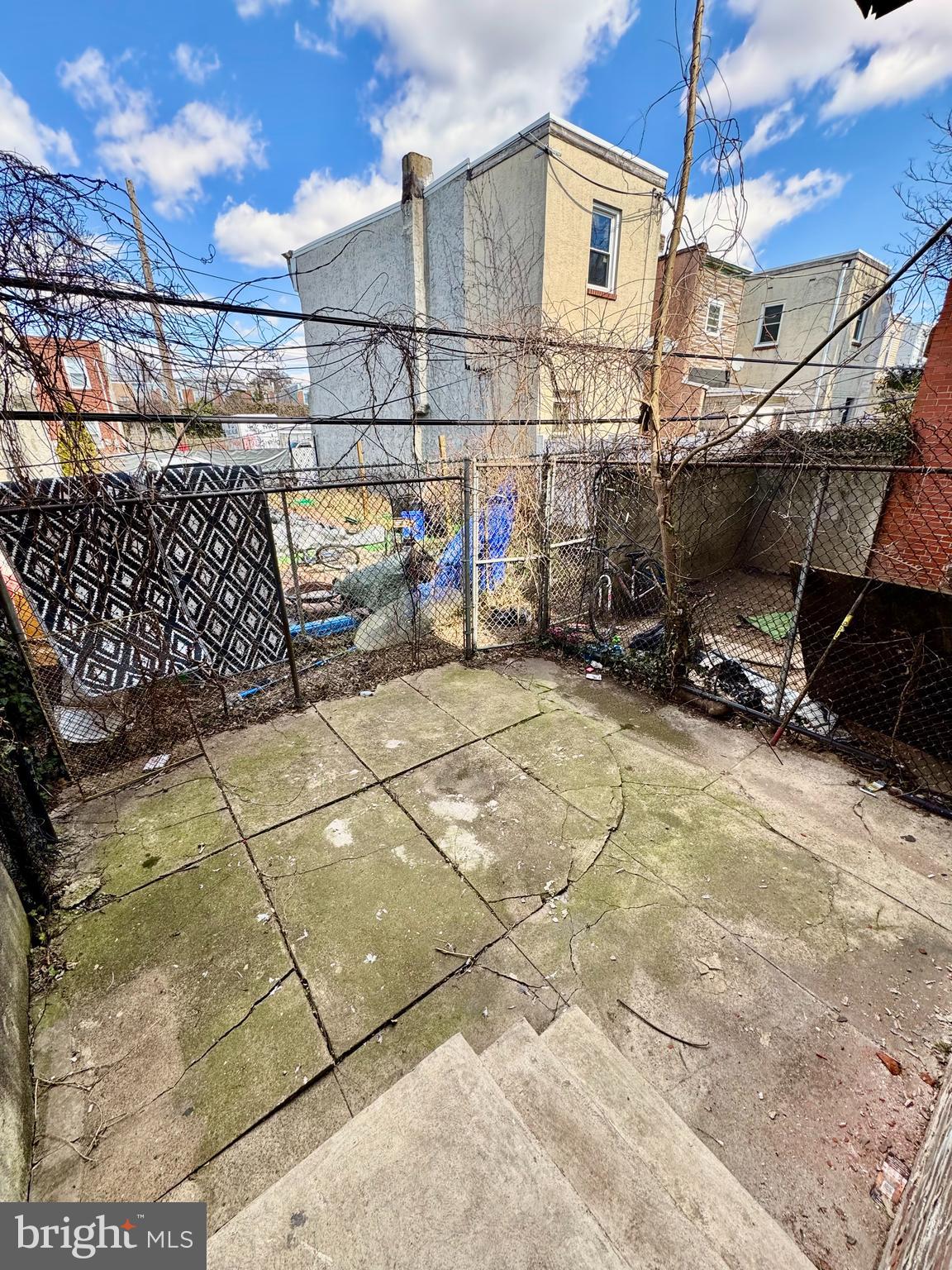 STRAWBERRY MANSION - Residential Lease