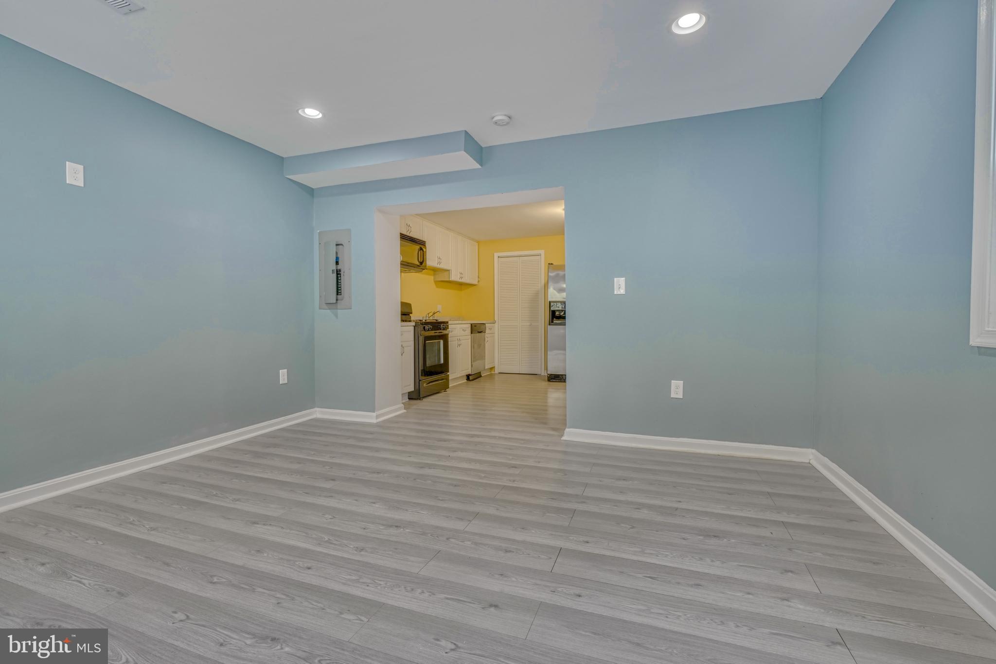 LAKELAND - Residential