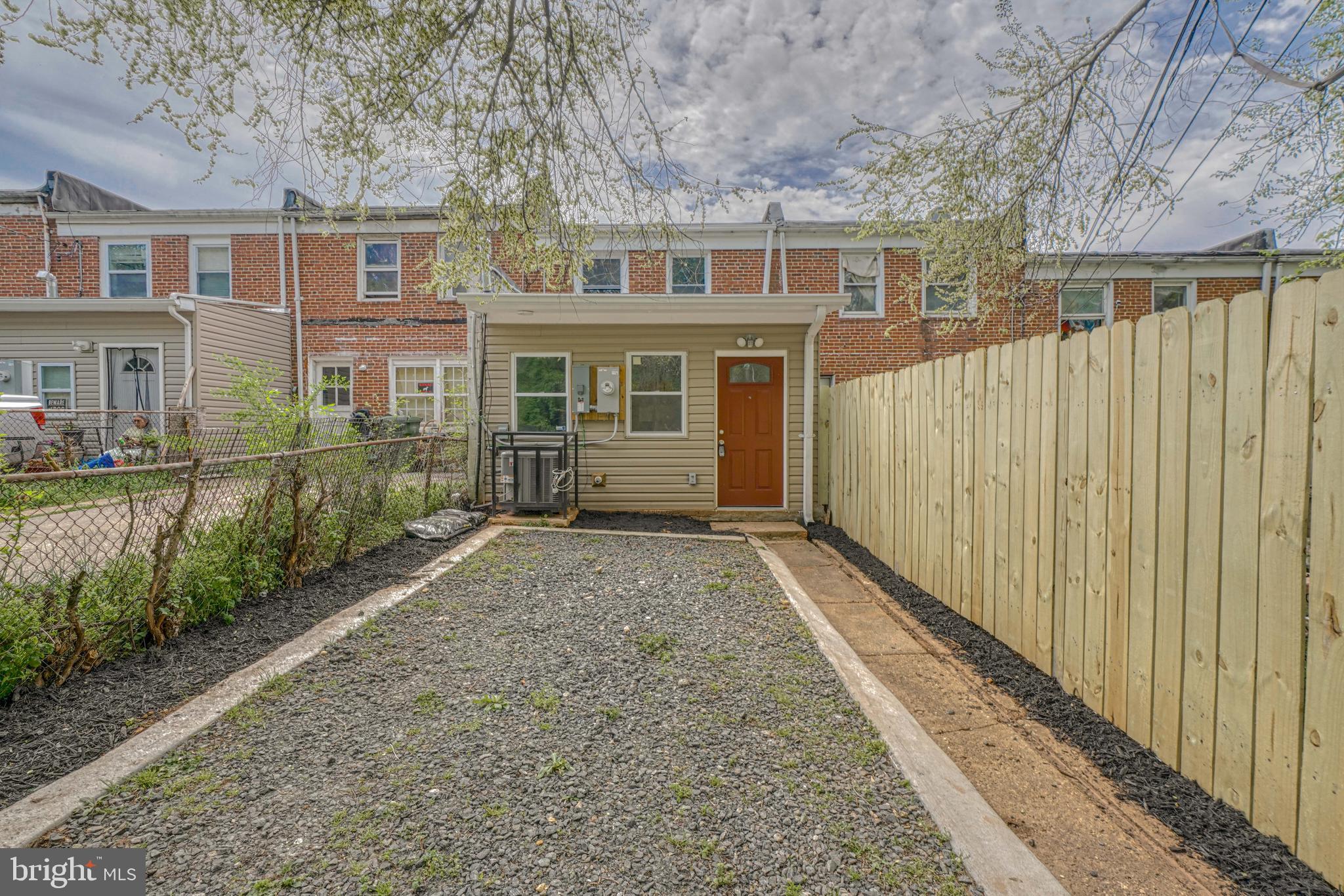 LAKELAND - Residential